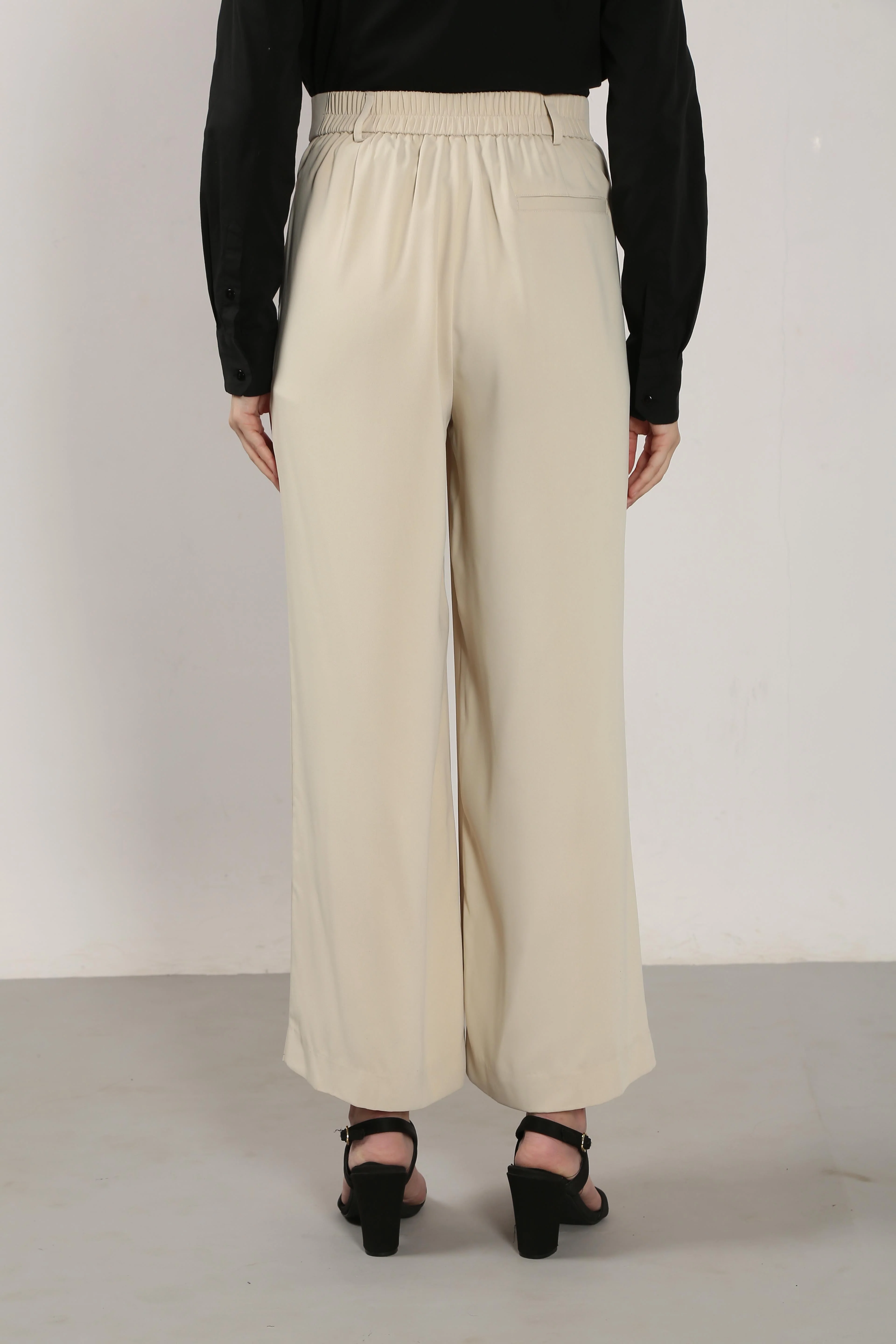 Vero Moda Beige High Rise Pants - Image 10