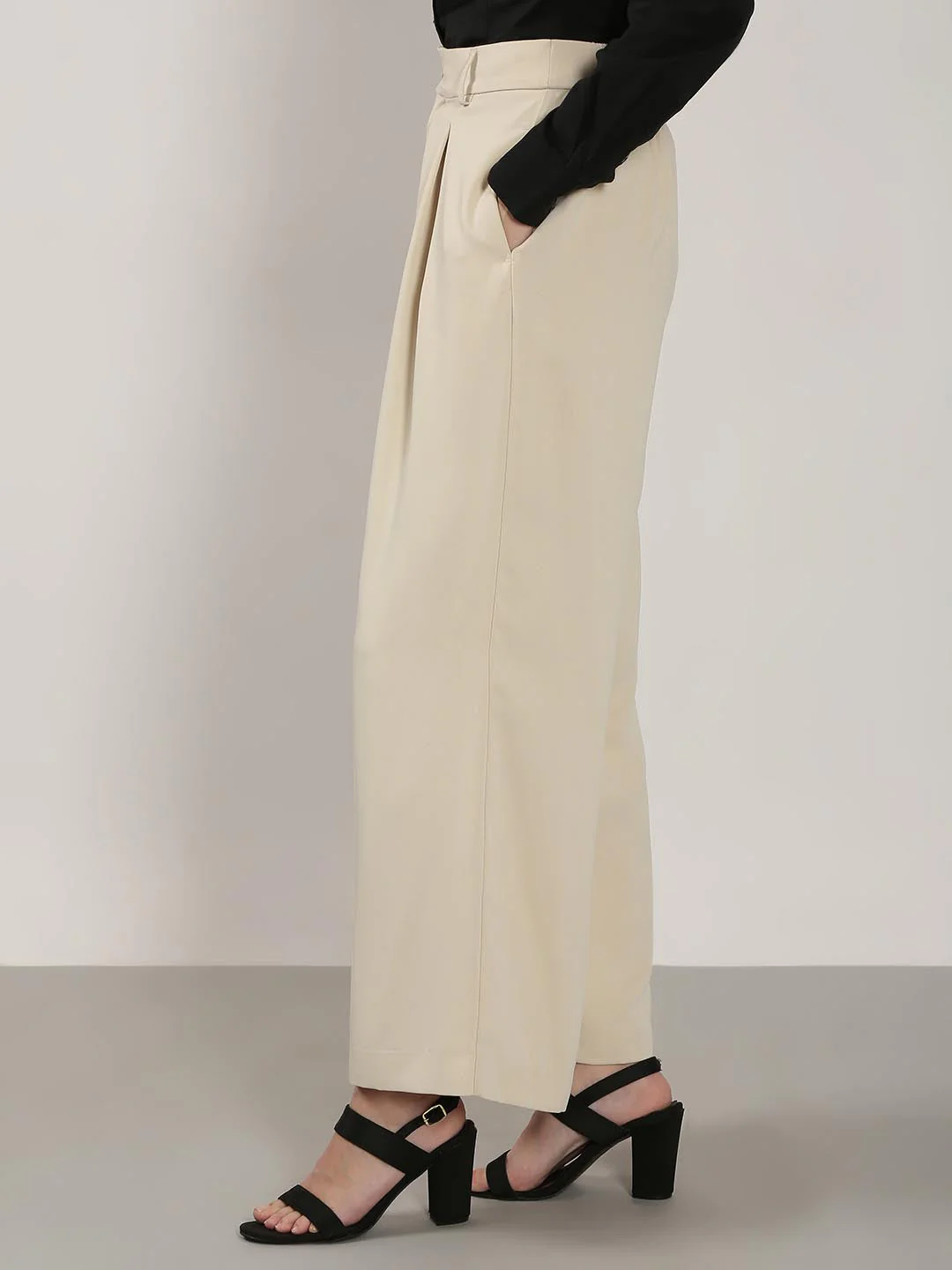 Vero Moda Beige High Rise Pants - Image 4