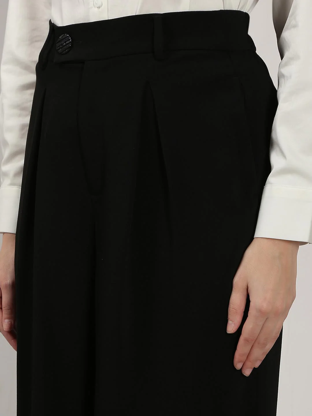 Vero Moda Black High Rise Pants - Image 8