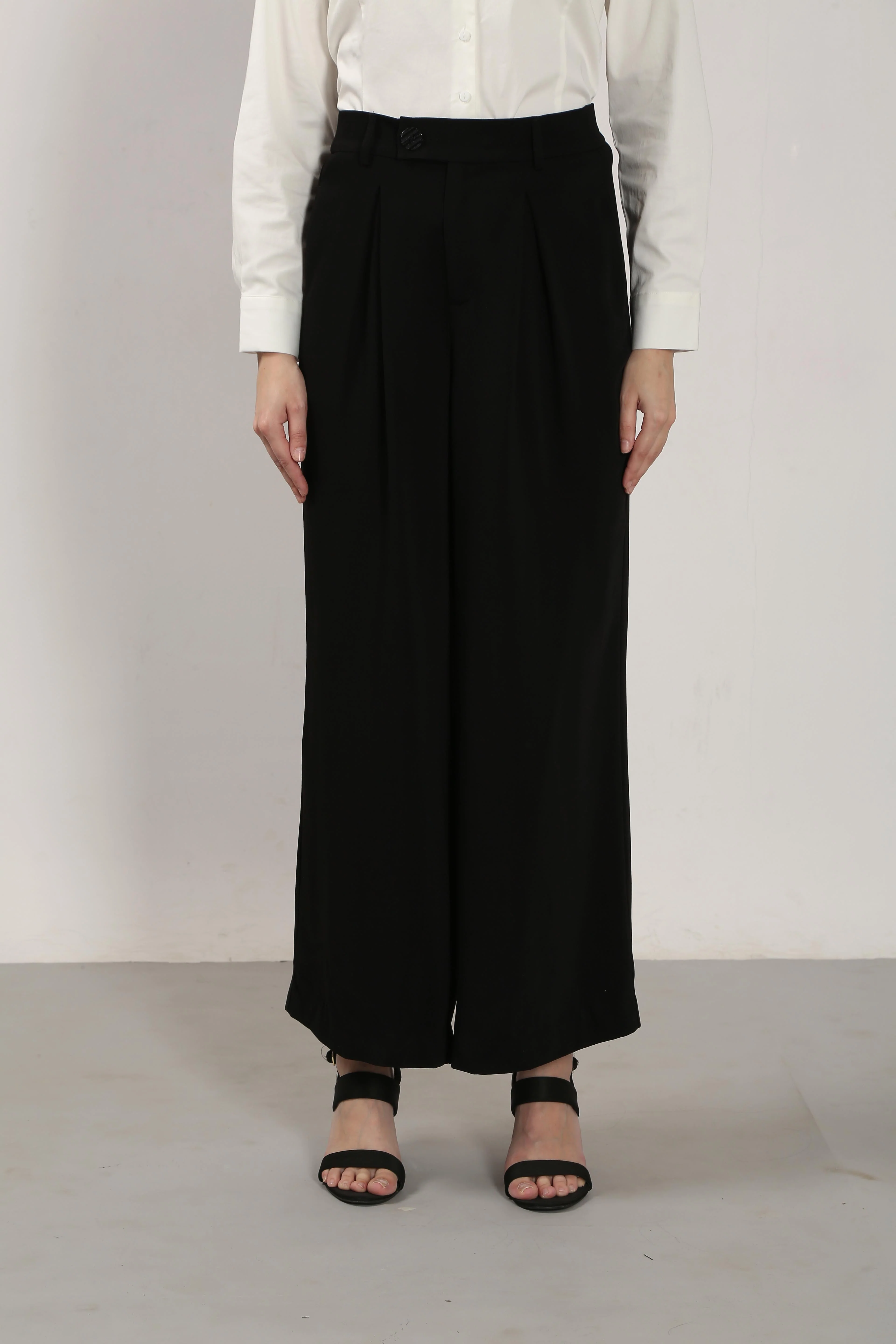 Vero Moda Black High Rise Pants - Image 9