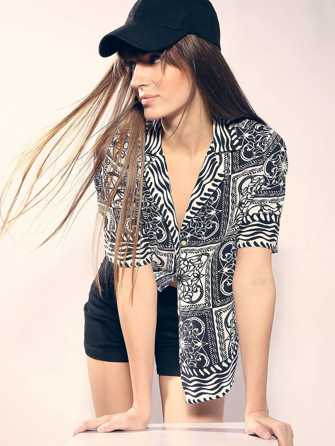 Black & White Printed Short Sleeves Shirt