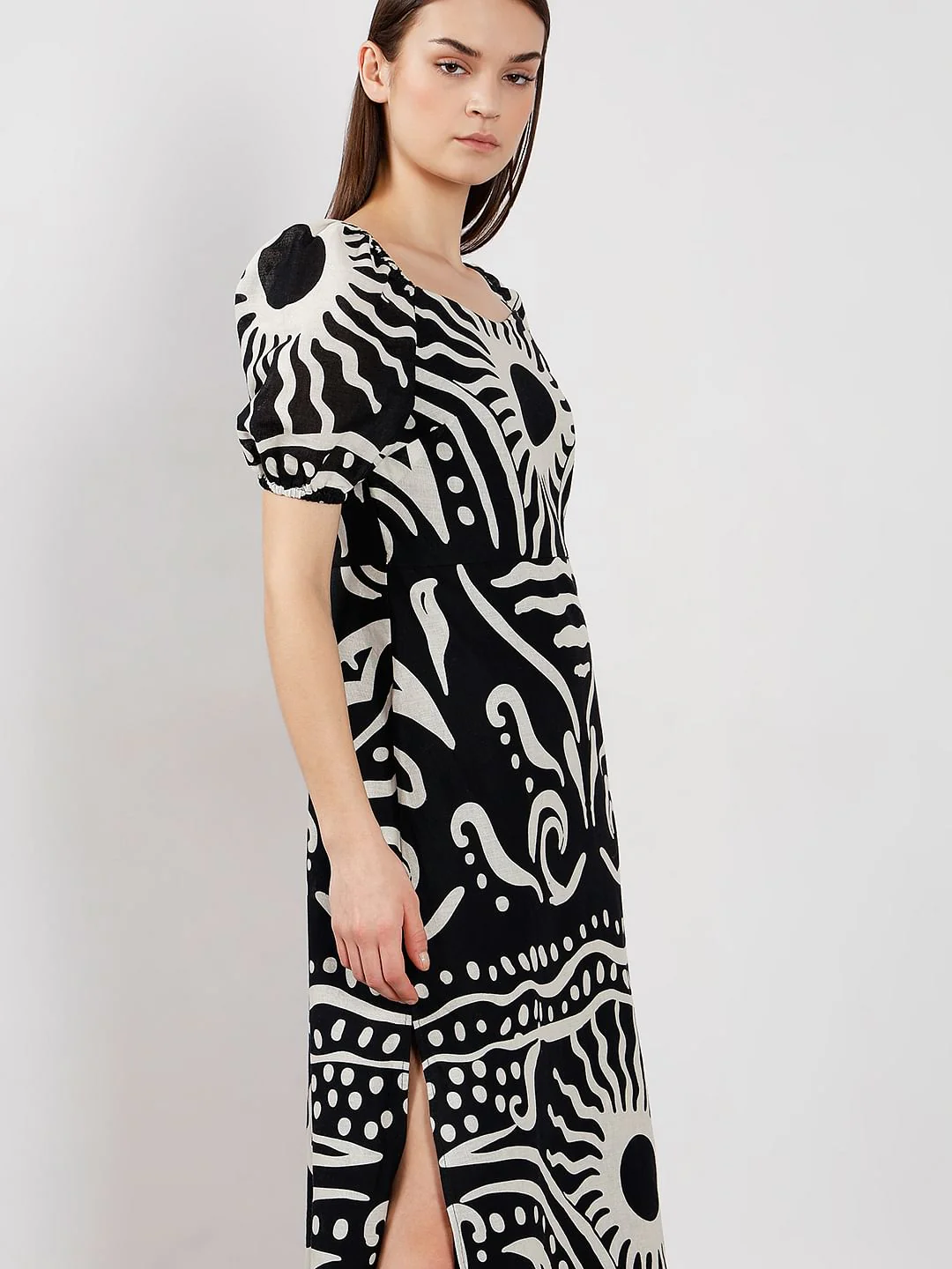 Black & White Printed Midi Dress - Image 5