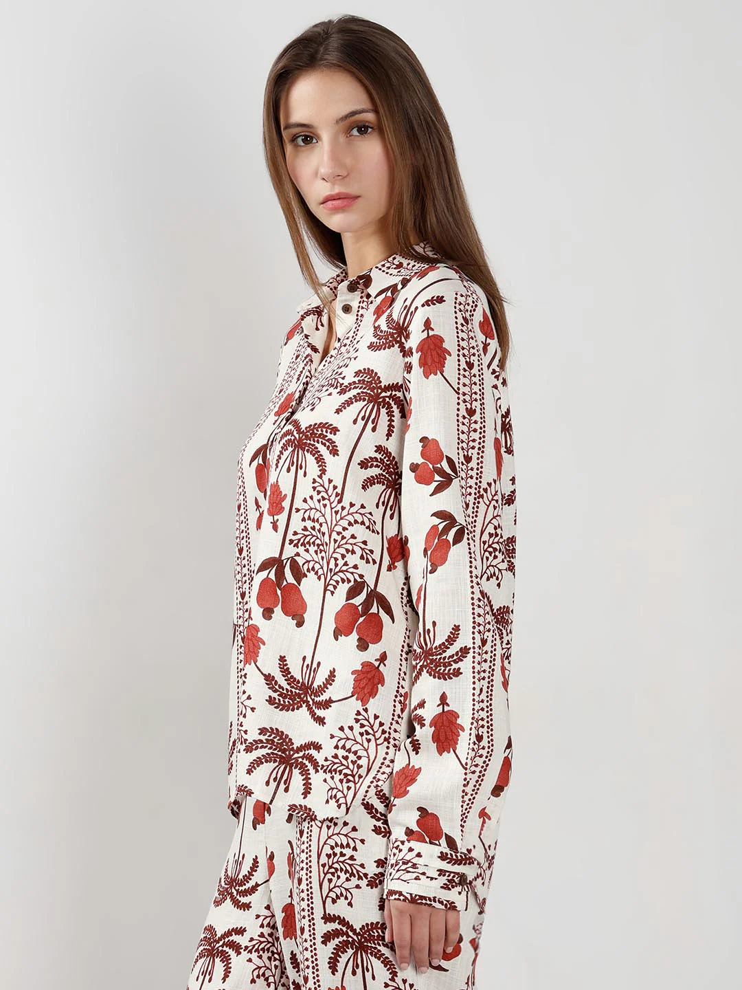 Vero Moda Ecru Printed Shirt - Image 4