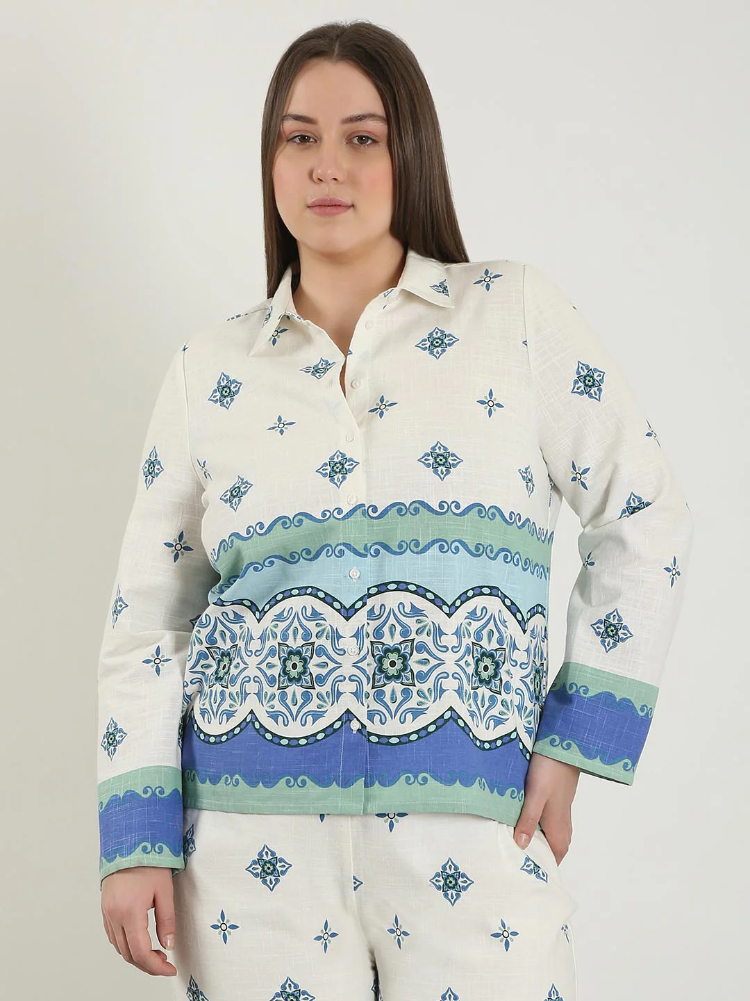 Vero Moda Curve White Printed Cotton Shirt - Image 2