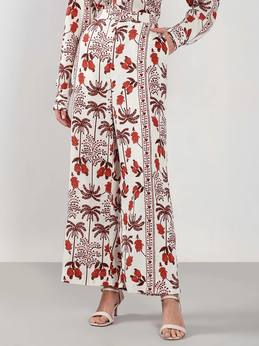 Vero Moda Ecru Printed High Rise Pants - Image 2