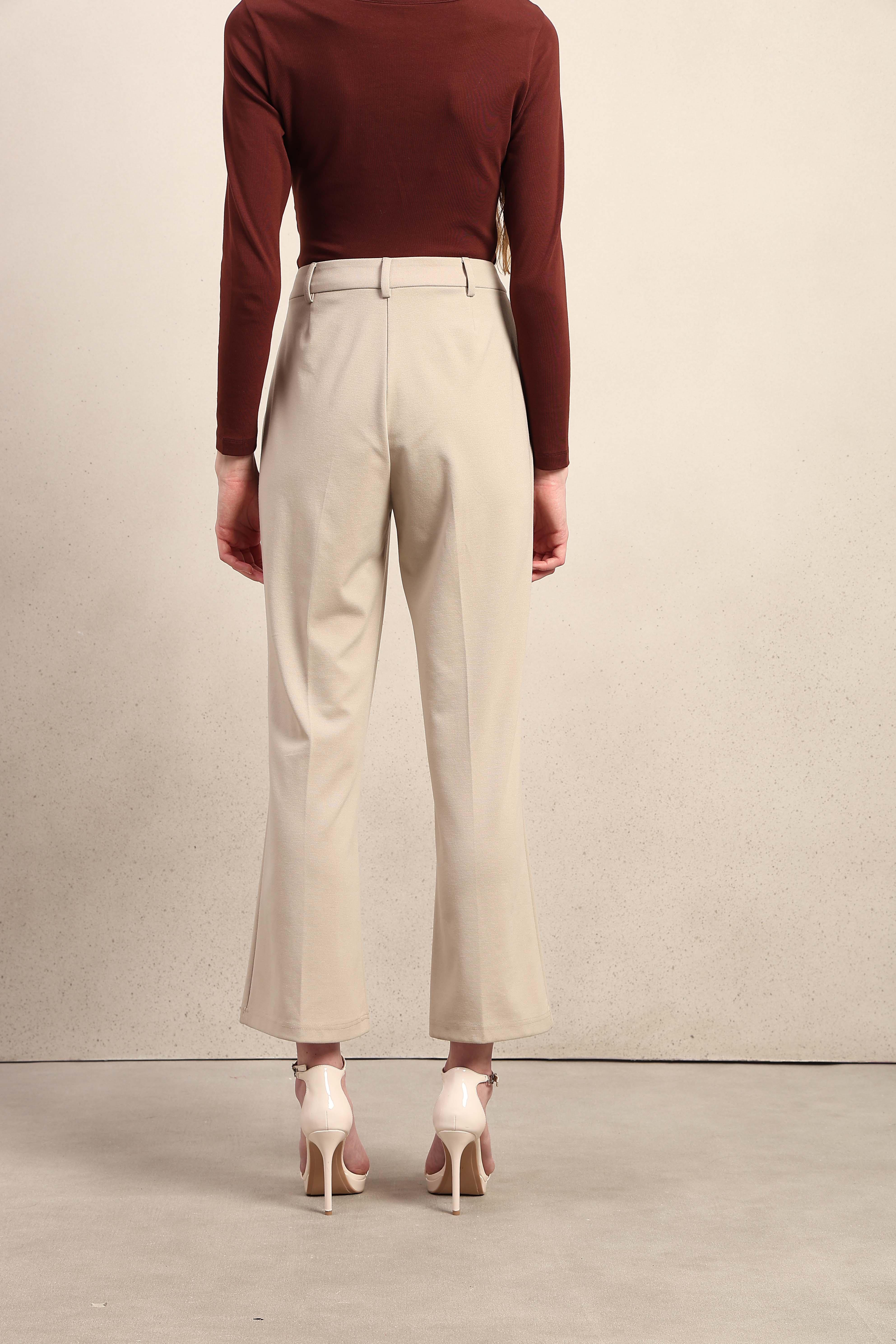 Cropped Bootcut Fit Pants - Image 10
