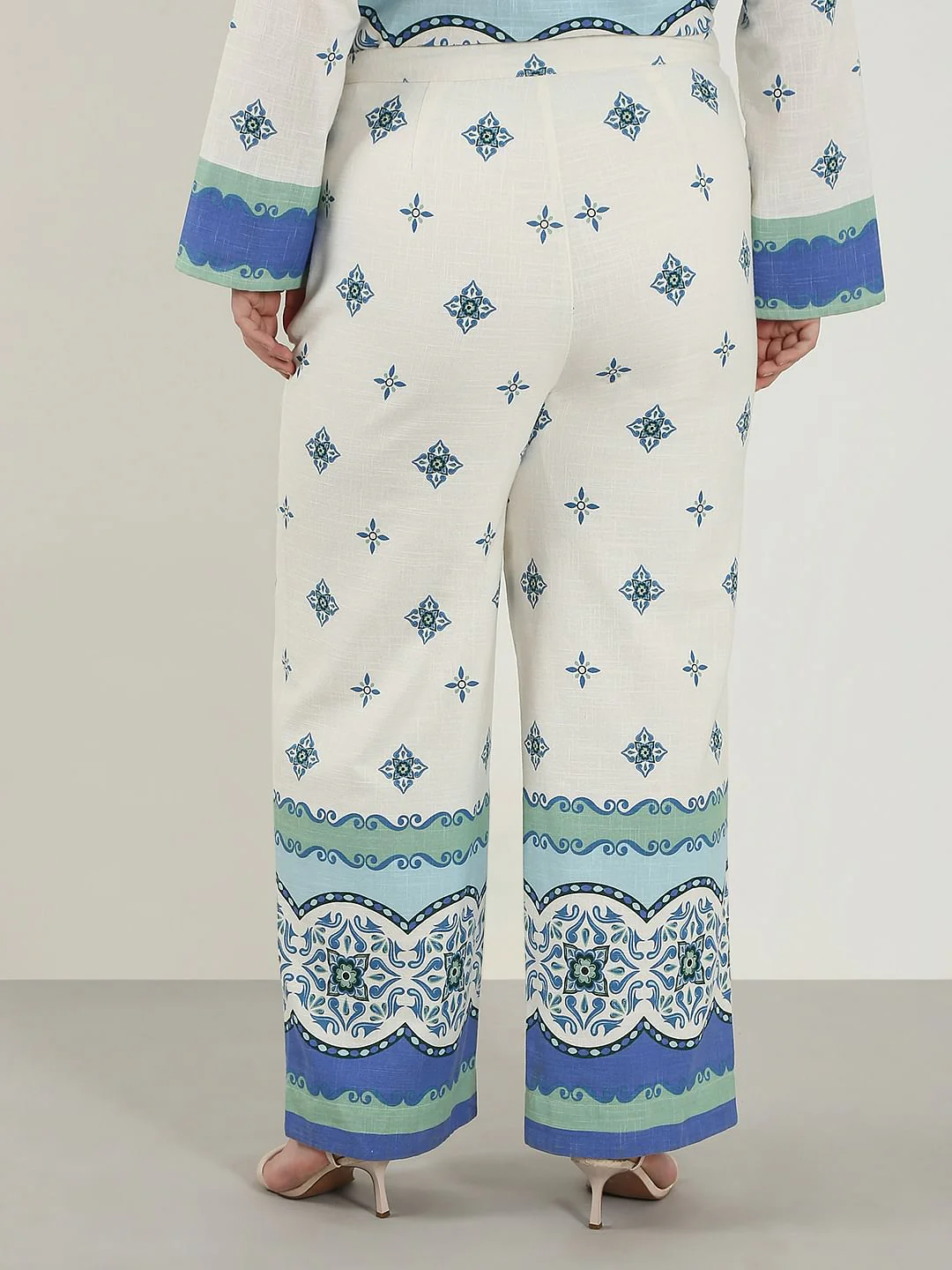 Curve White Printed Co-Ord Set Pants - Image 4