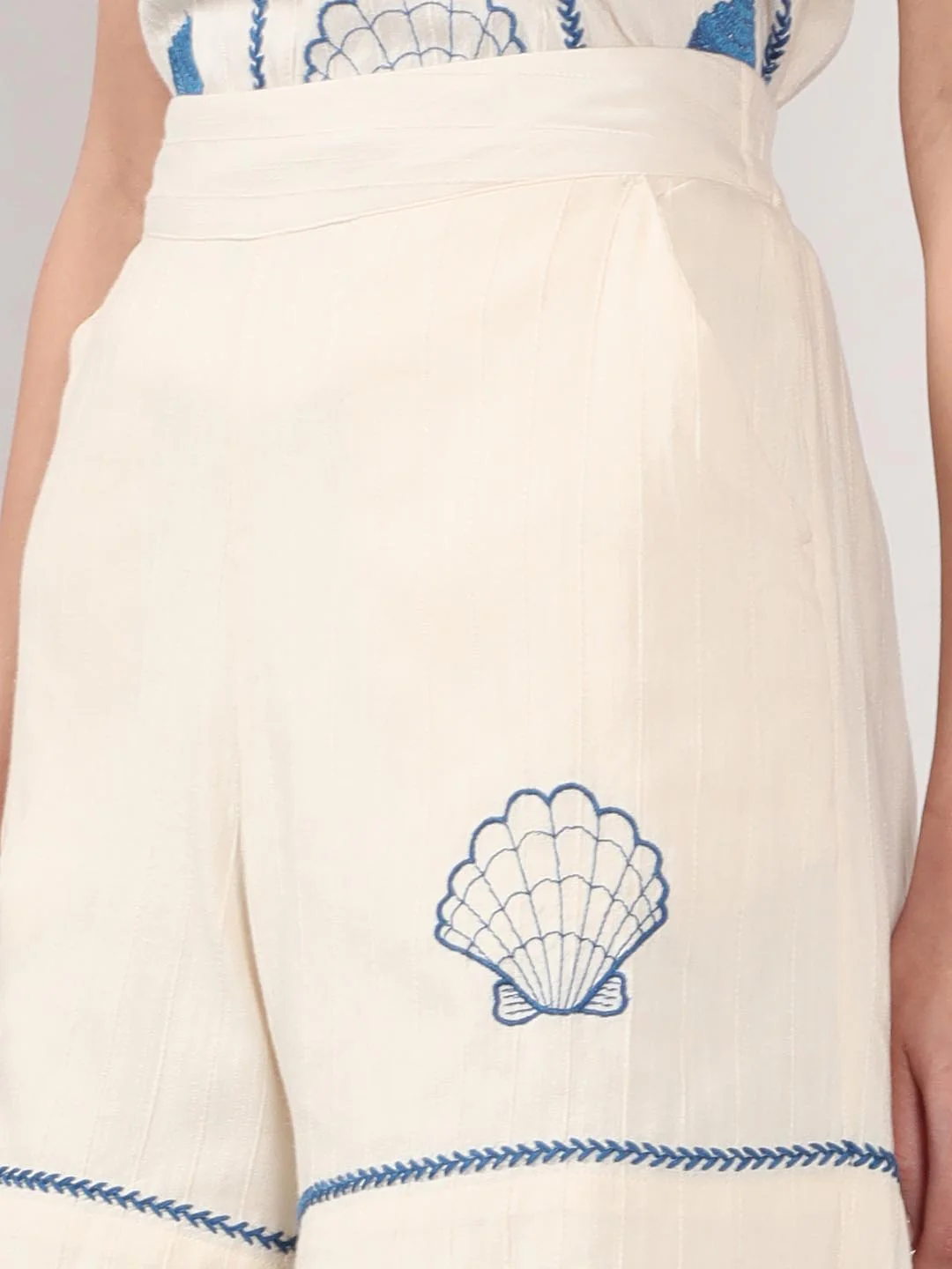 Vero Moda Ecru Embroidered Co-Ord Set Shorts - Image 8