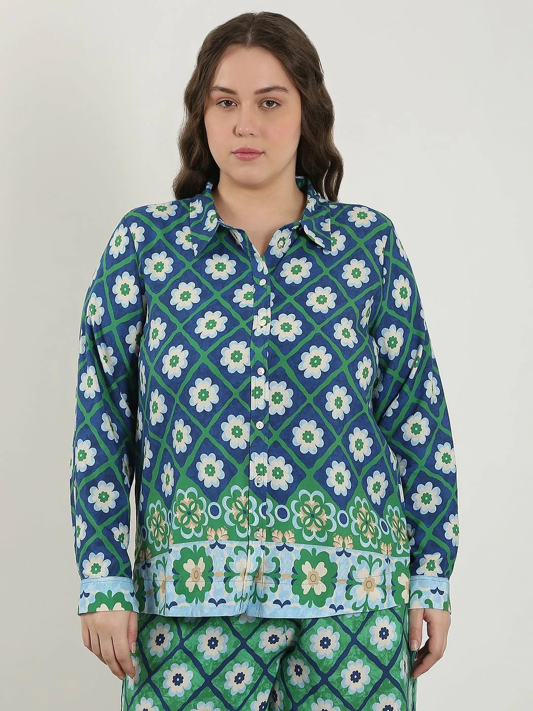 Curve Green Printed Co-Ord Set Shirt - Image 2