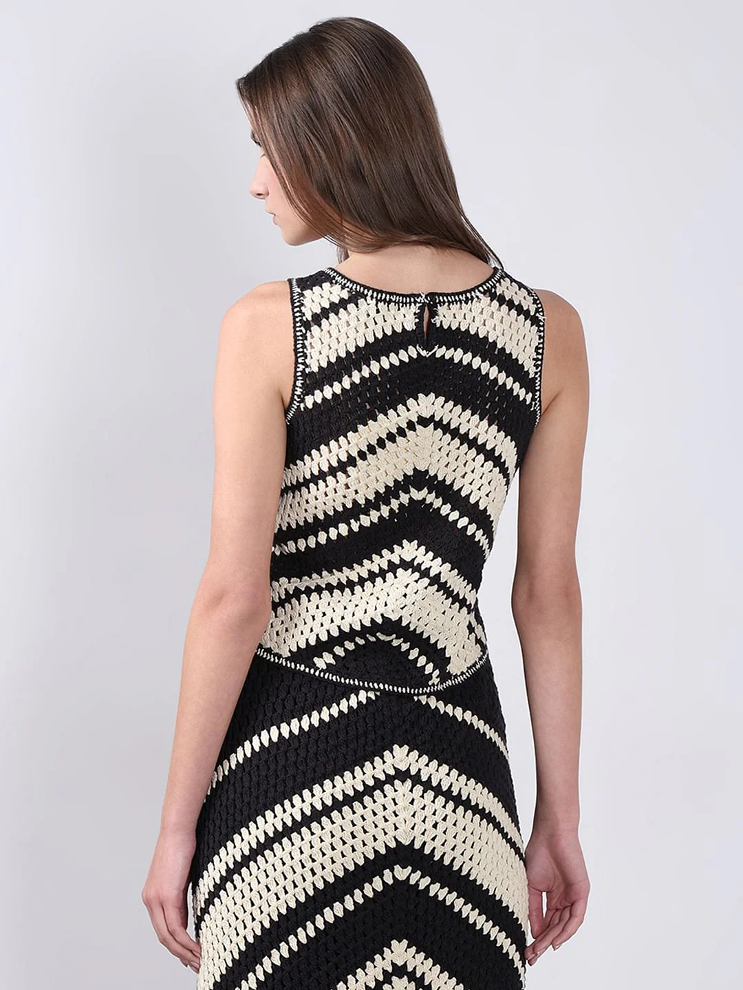 Black & White Sleeveless Co-Ord Set Top - Image 4