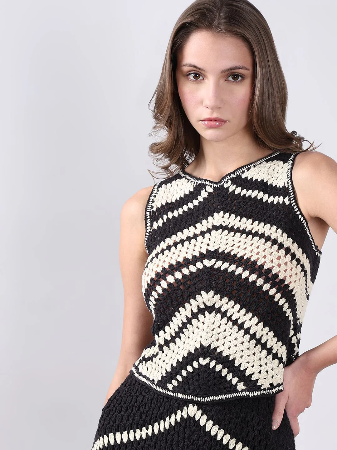 Black & White Sleeveless Co-Ord Set Top - Image 6