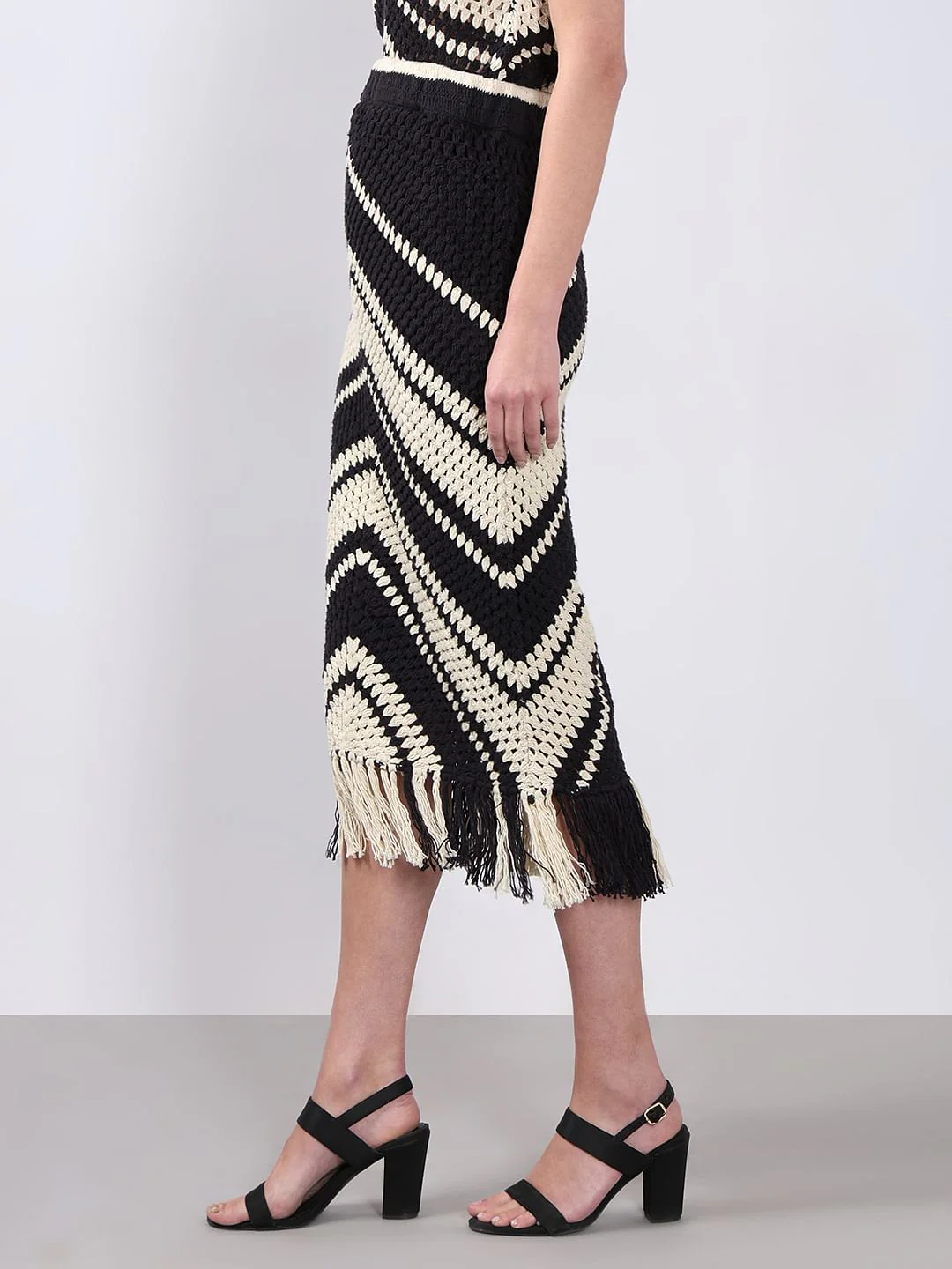 Black & White Co-Ord Set Skirt - Image 3