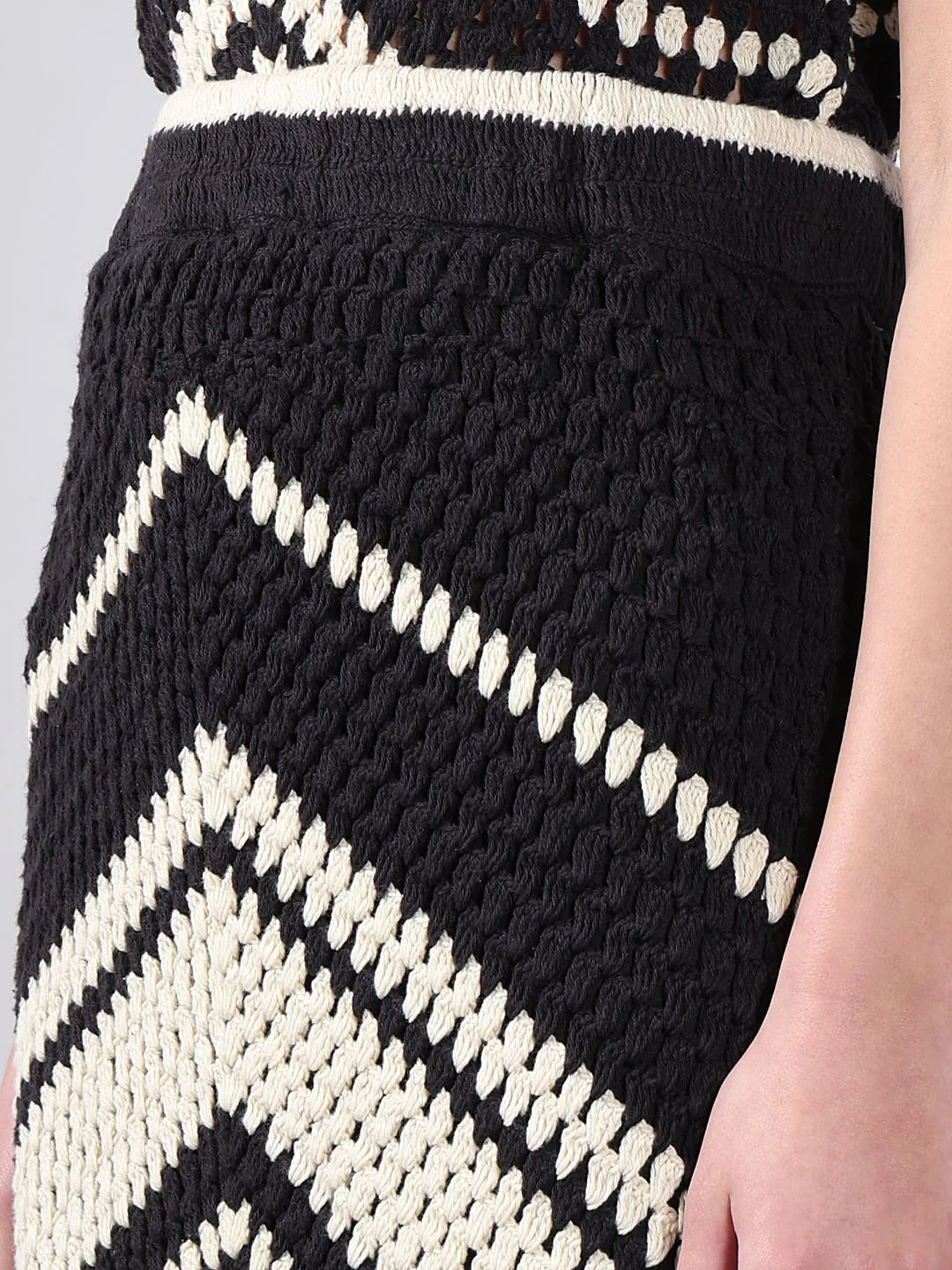 Black & White Co-Ord Set Skirt - Image 8