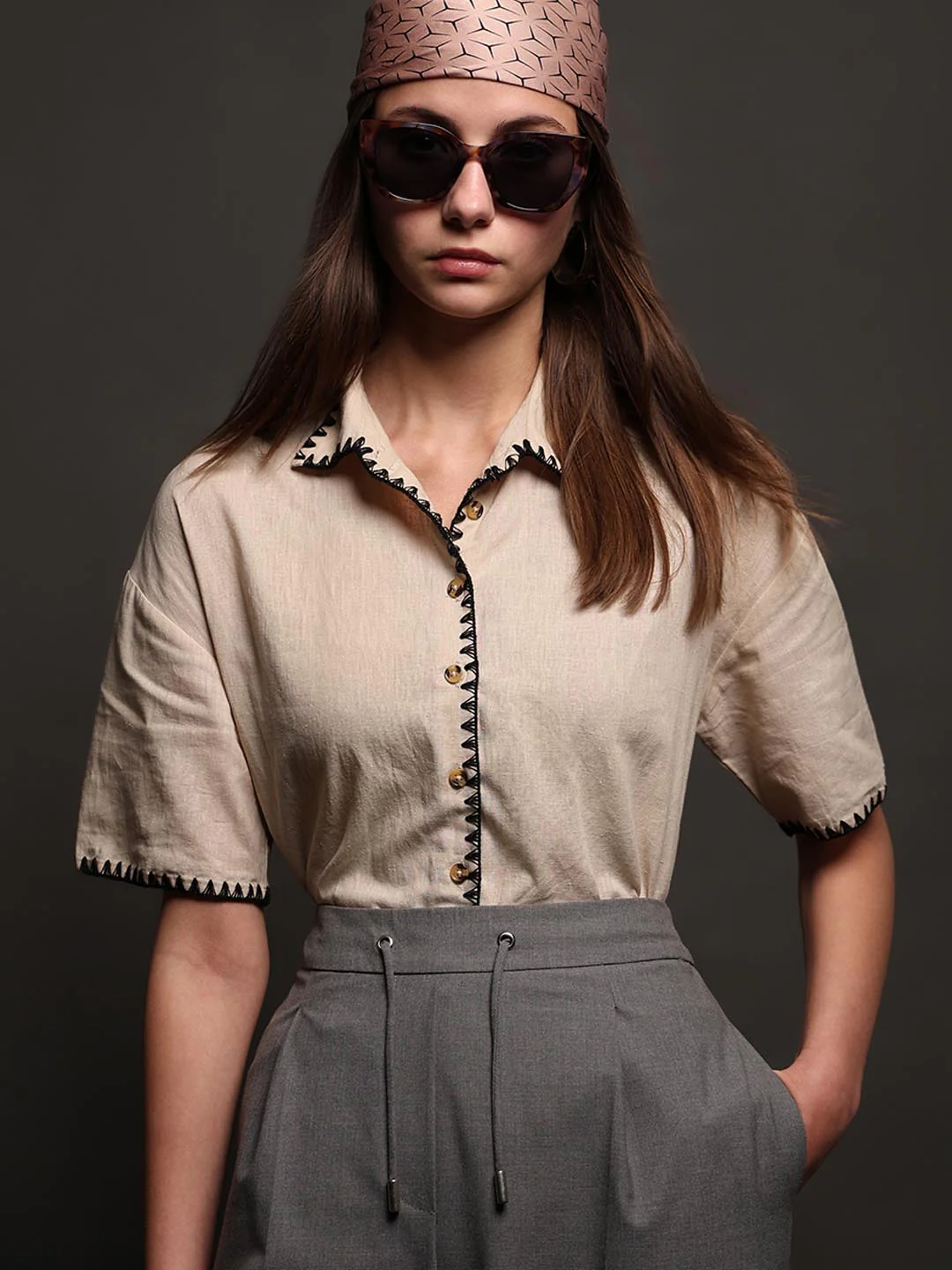 Vero Moda Brown Rectangular Cat Eye Sunglasses - Image 3