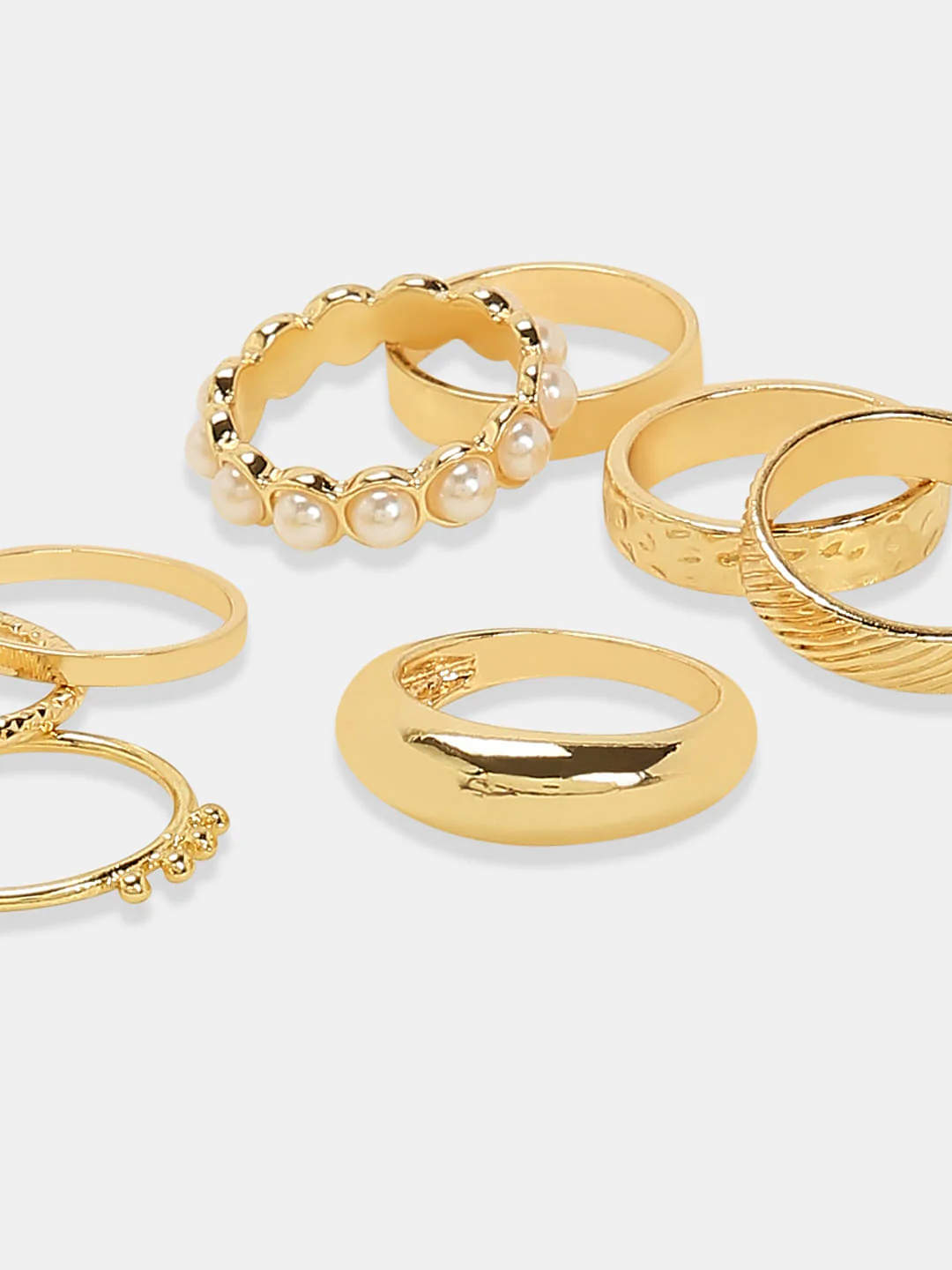 Pack Of 8 Golden Rings - Image 4