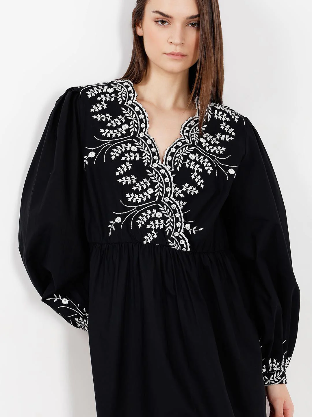 Vero Moda Black Embroidered Cotton Dress - Image 6
