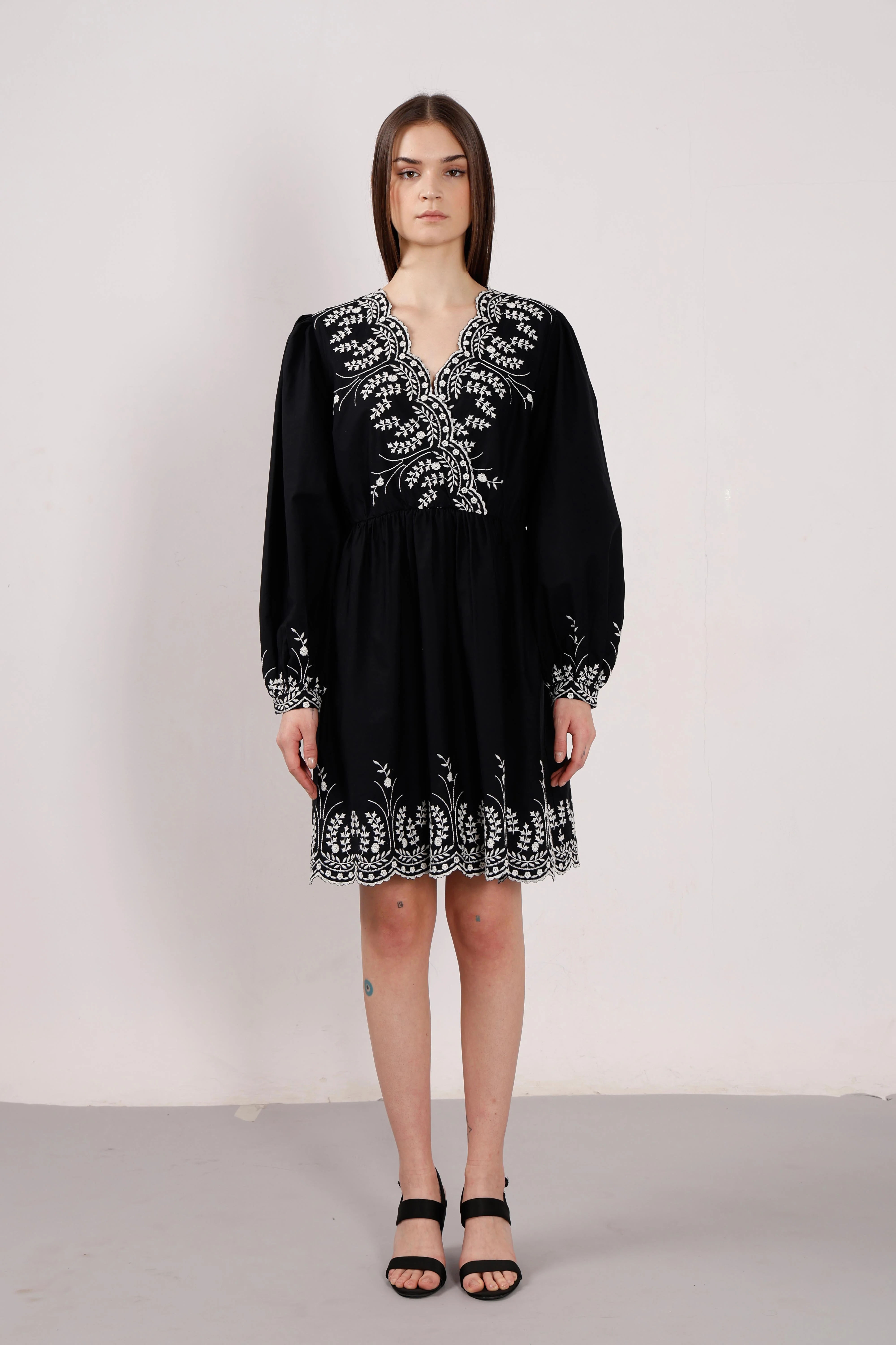 Vero Moda Black Embroidered Cotton Dress - Image 9