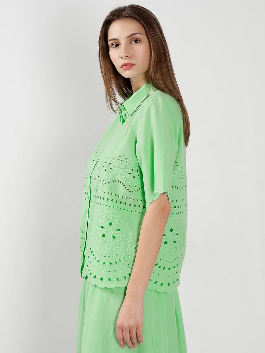 Green Cutwork Co-Ord Set Shirt - Image 3
