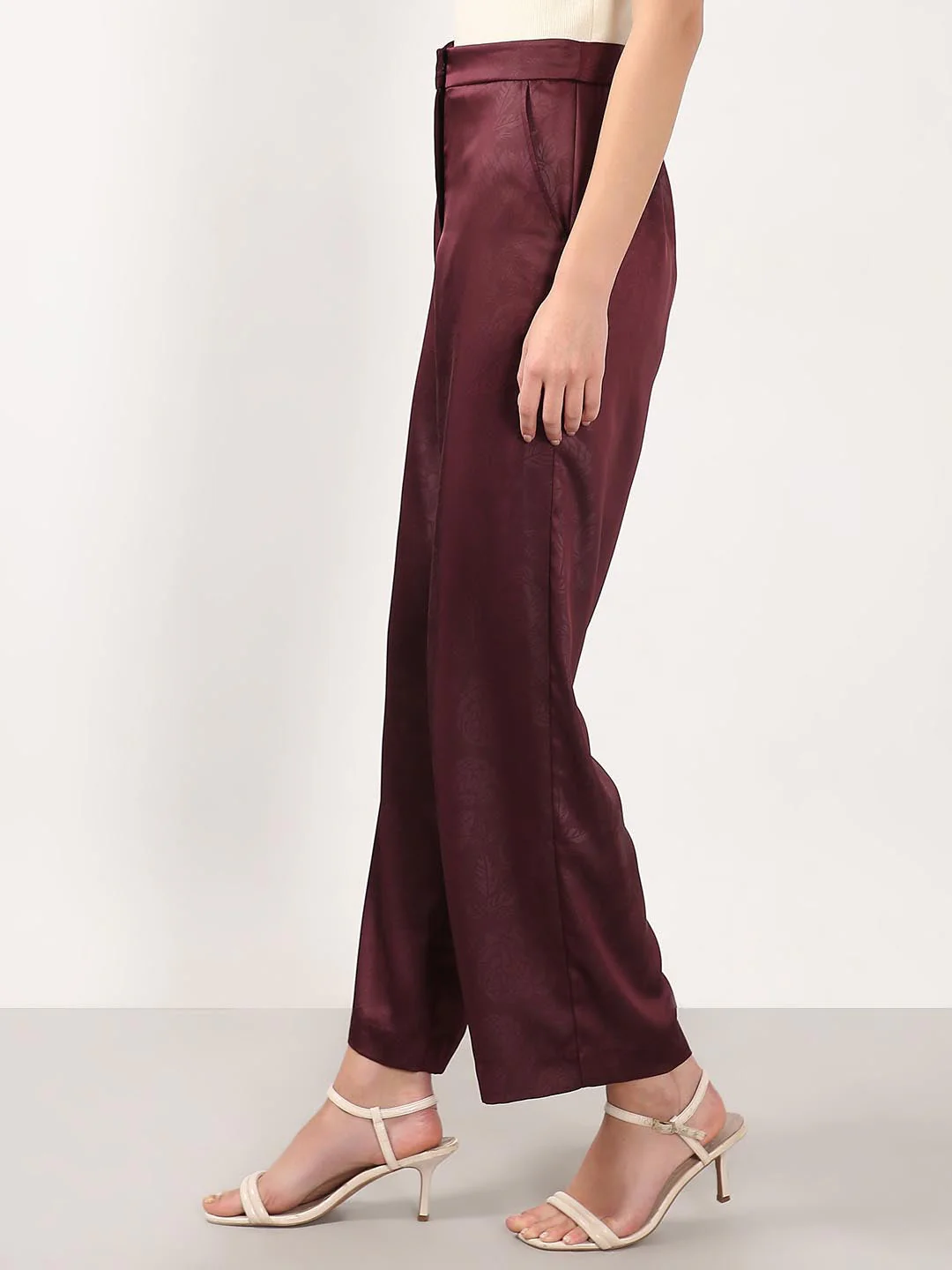 Vero Moda Maroon High Rise Flared Pants - Image 4