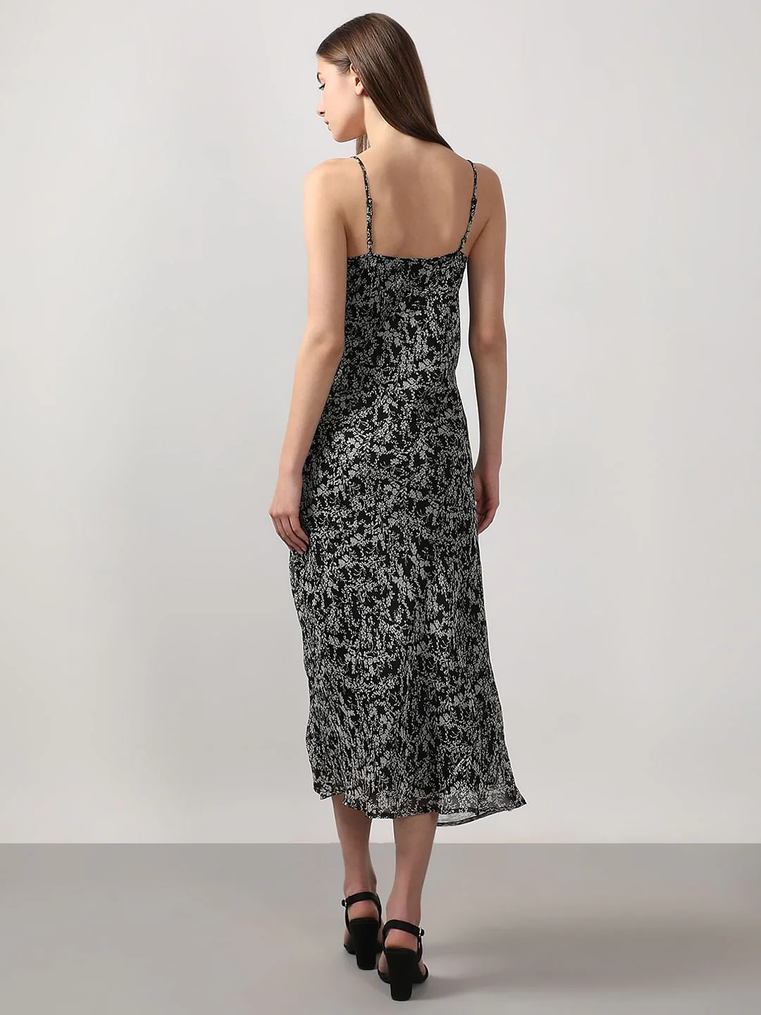 Black & White Printed Waterfall Dress - Image 4