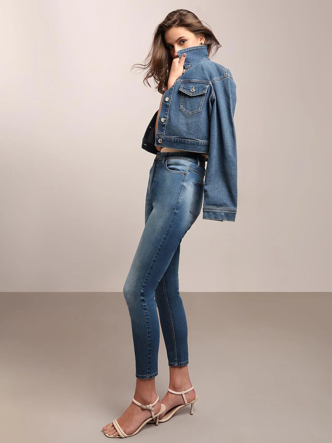 Vero Moda Light Blue Mid Rise Skinny Fit Jeans