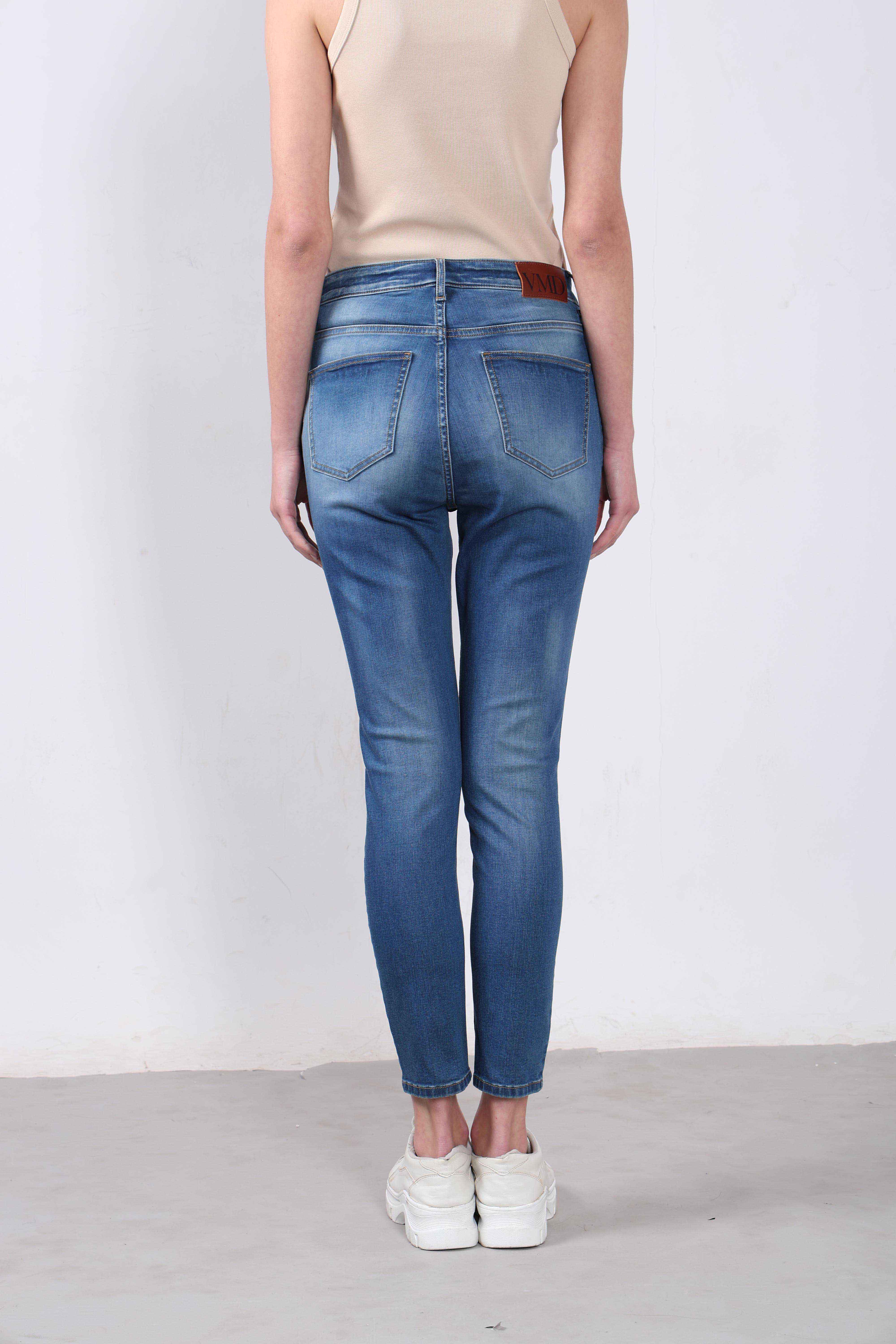 Vero Moda Light Blue Mid Rise Skinny Fit Jeans - Image 10