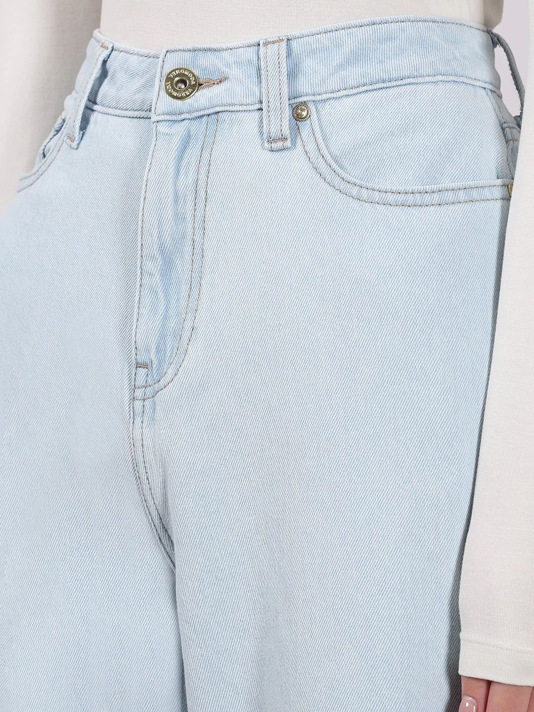 Ice Washed Wide Leg Jeans - Image 8
