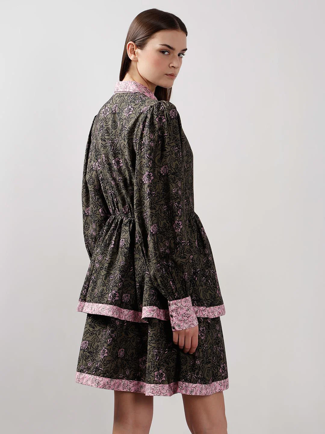 Vero Moda Black Printed Fit & Flare Dress - Image 3