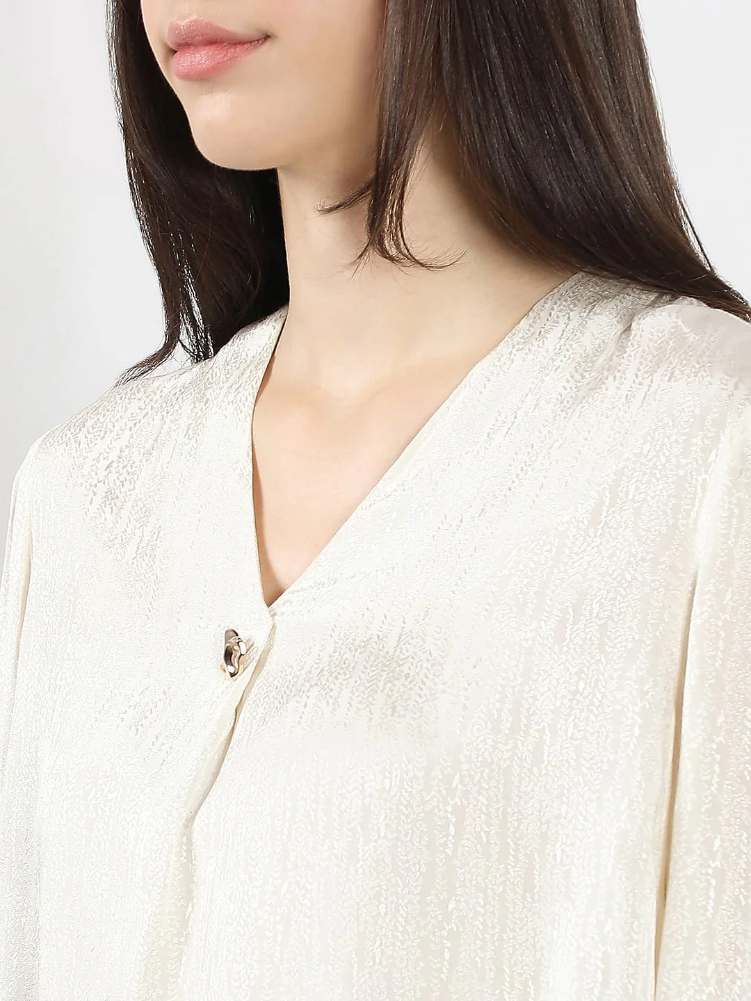 Ivory V Neck Jacquard Top - Image 8
