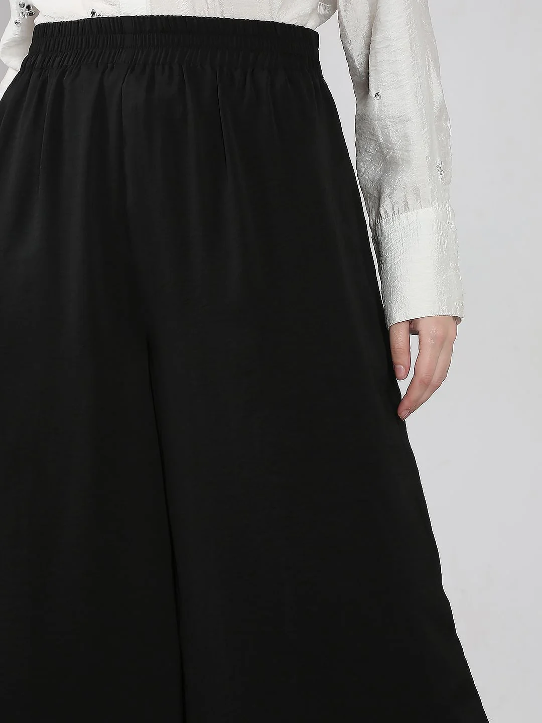 Black Wide Leg Trousers - Image 6