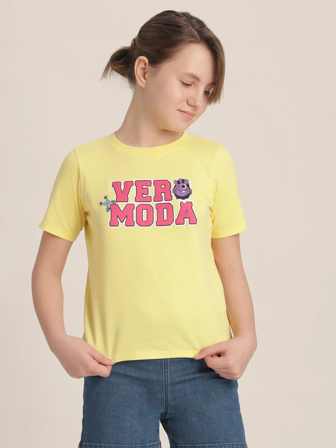 Girls Graphic Print T-shirt - Image 2