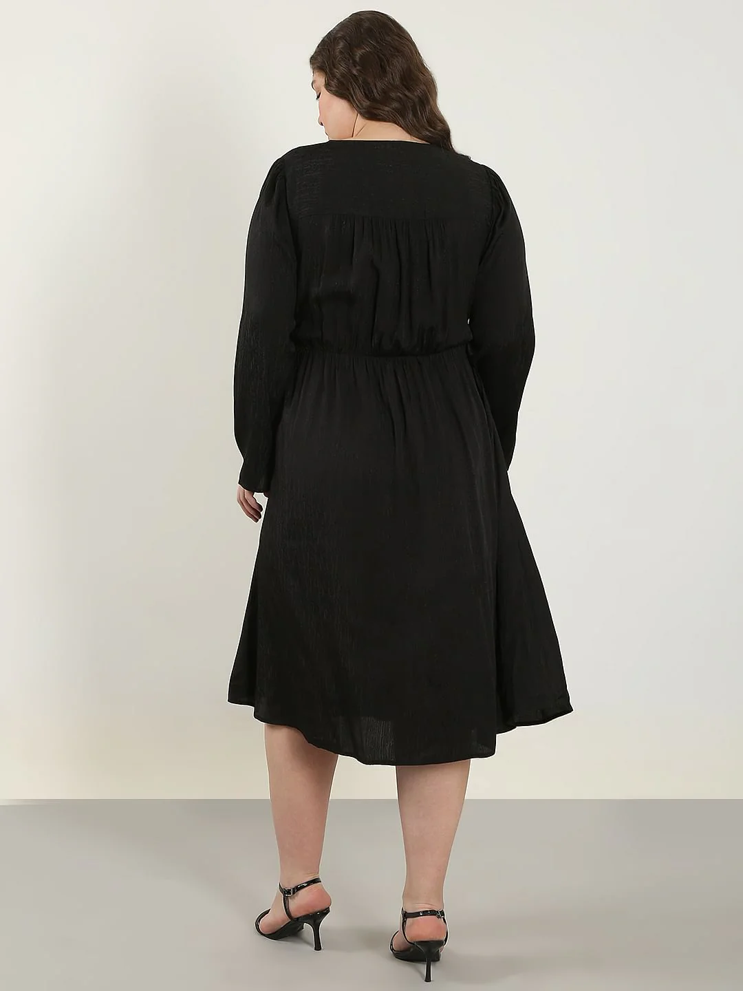 Curve Black Viscose Midi Dress - Image 4