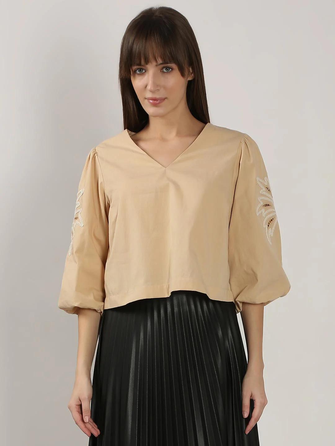 Vero Moda Beige Embroidered Print Top - Image 2