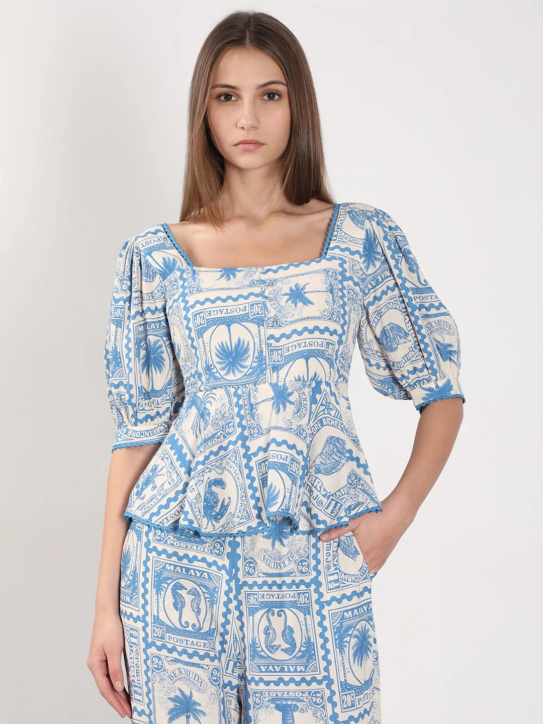 Vero Moda Ecru Printed Co-Ord Set Top - Image 2
