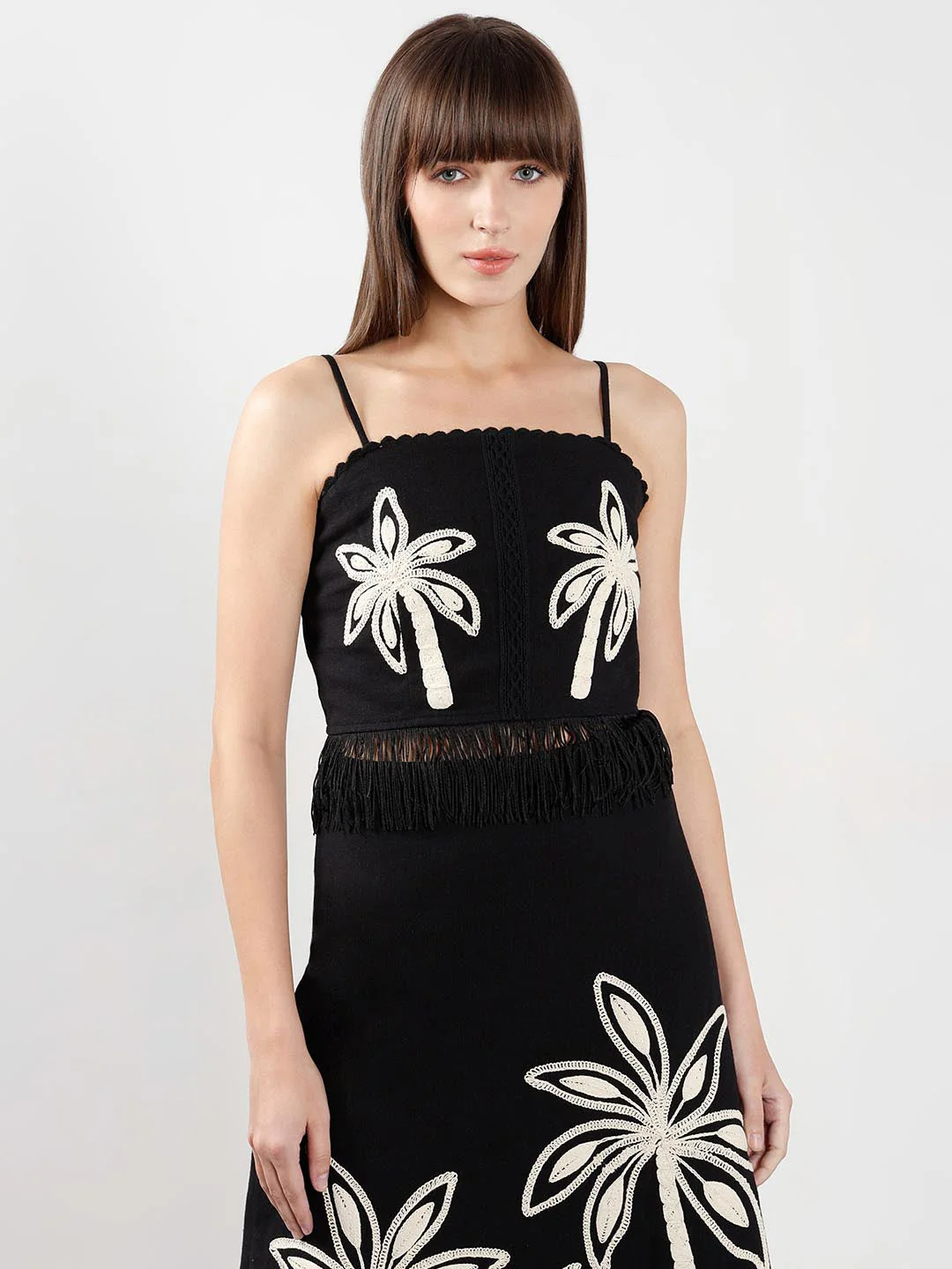 Vero Moda Black Embroidered Cropped Co-Ord Set Top - Image 2