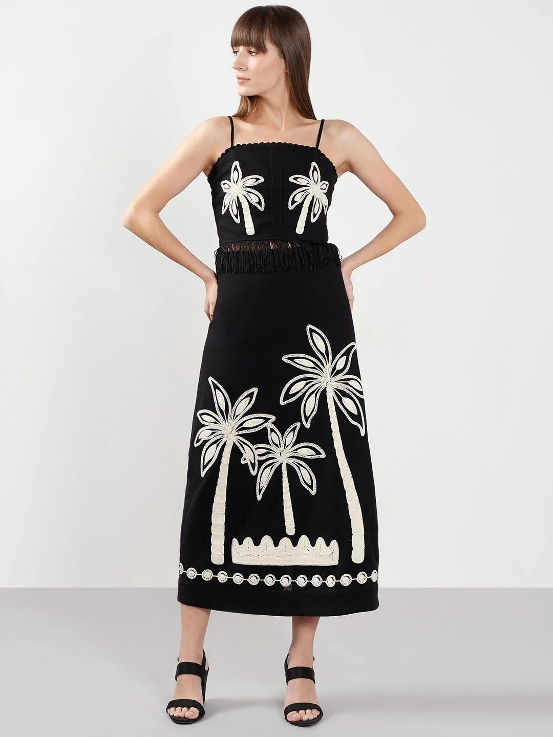 Vero Moda Black Embroidered Cropped Co-Ord Set Top - Image 5