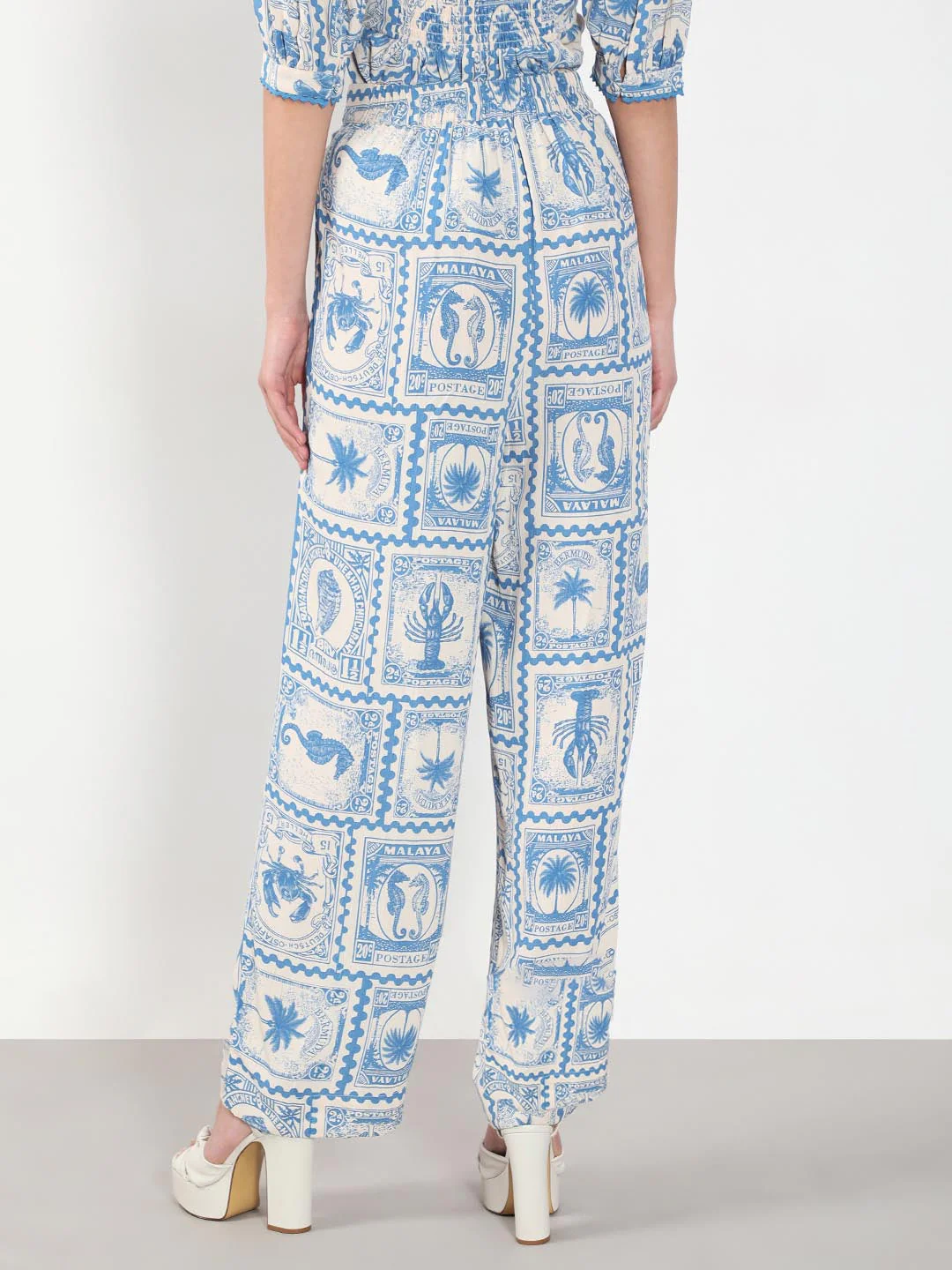 Vero Moda Ecru Printed Co-Ord Set Pants - Image 3