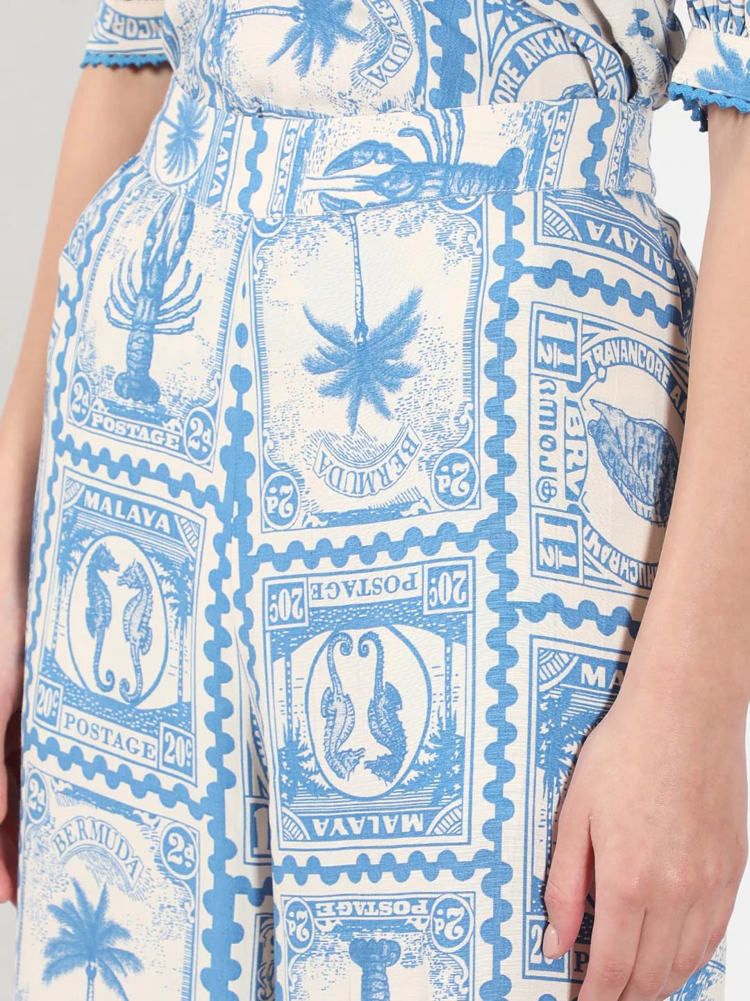 Vero Moda Ecru Printed Co-Ord Set Pants - Image 8
