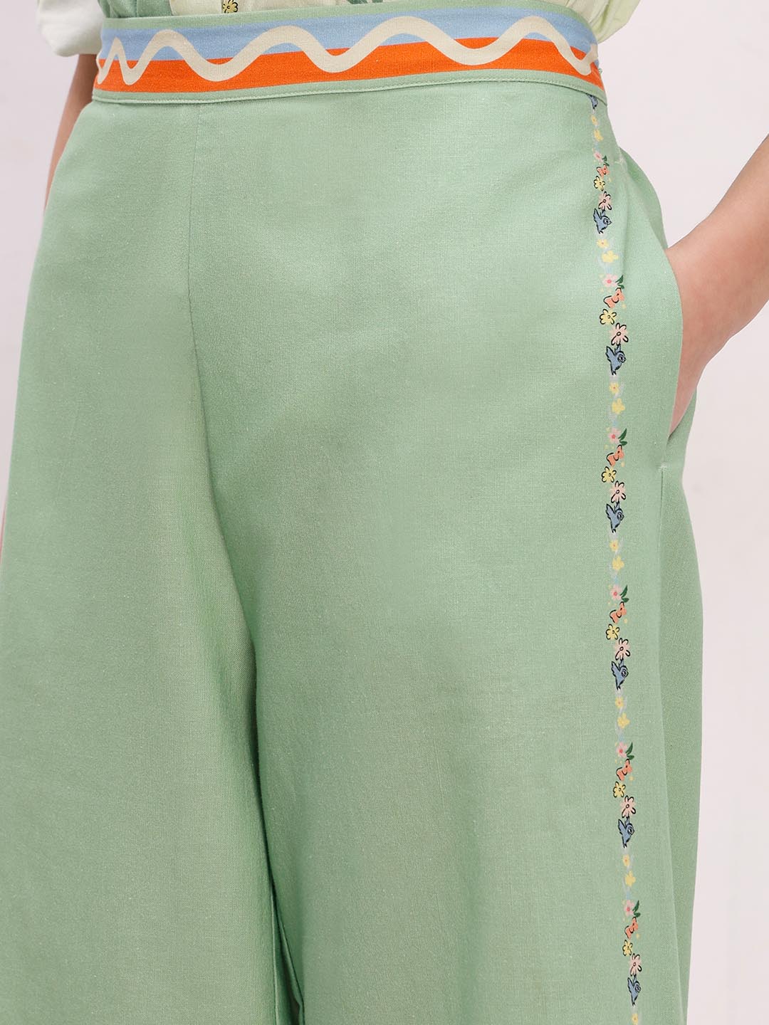 Vero Moda Green Printed Co-Ord Set Pants - Image 8