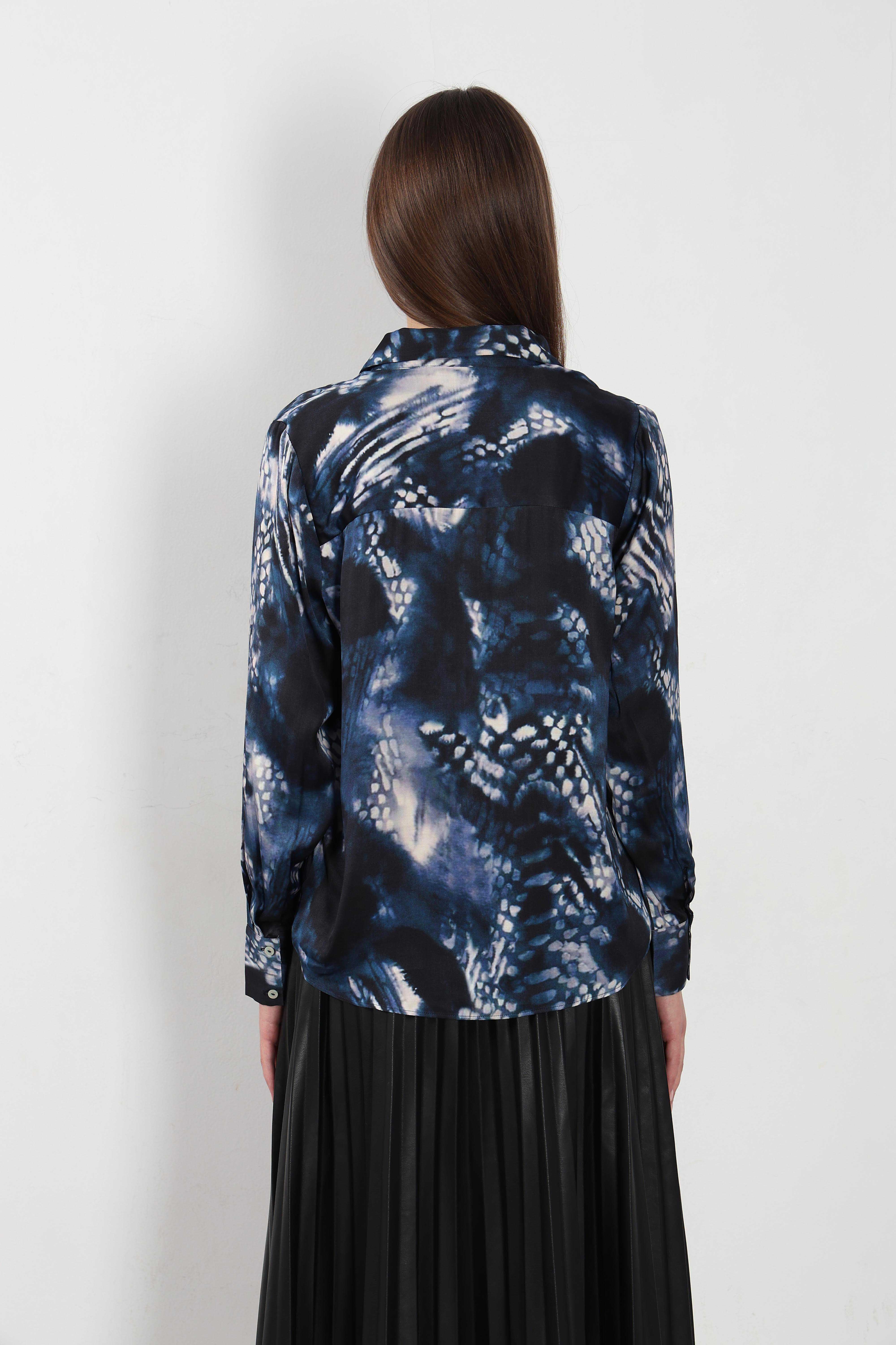 Vero Moda Navy Blue Printed Shirt - Image 10