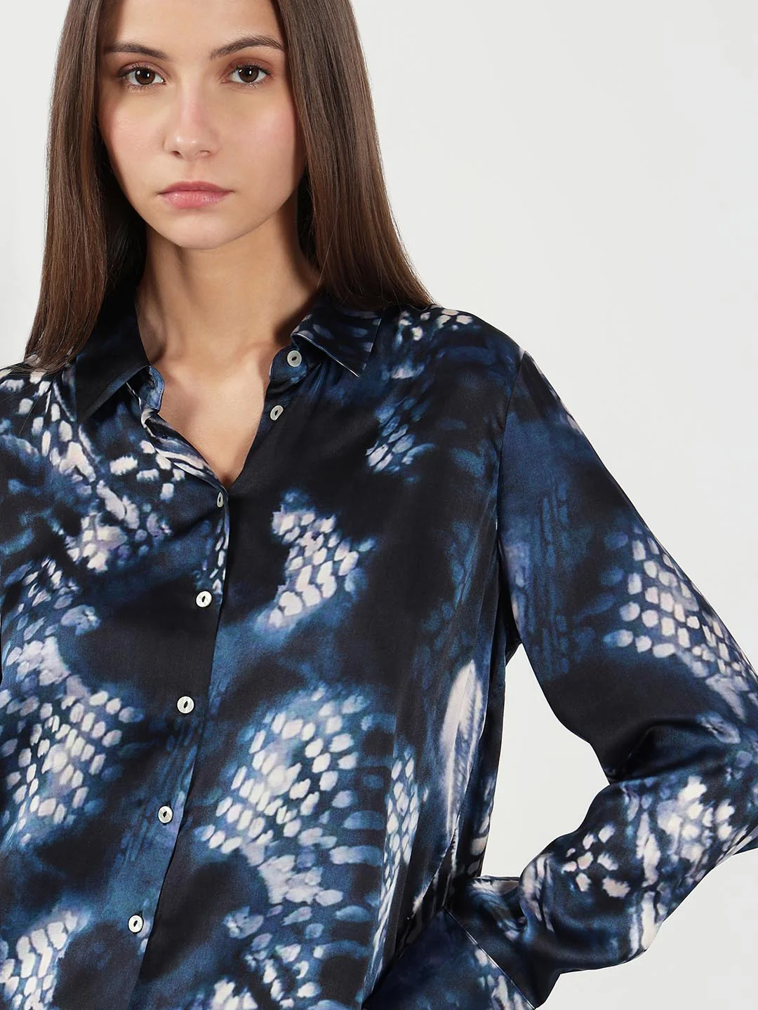 Vero Moda Navy Blue Printed Shirt - Image 6
