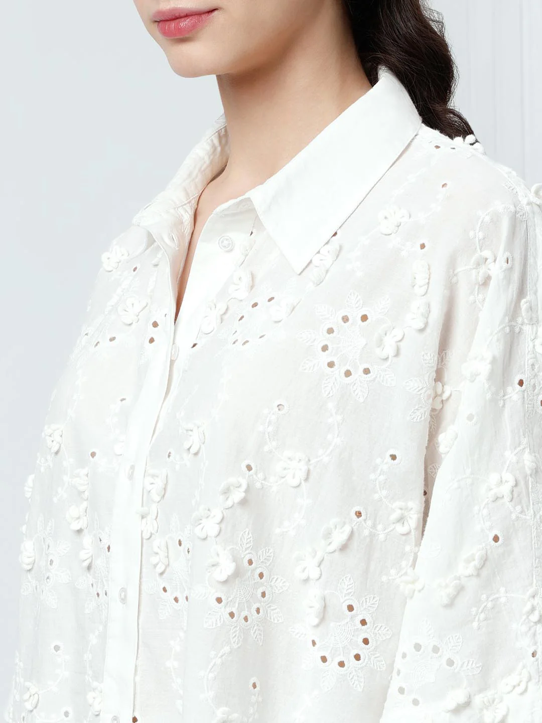 Vero Moda White Schiffli Shirt - Image 8