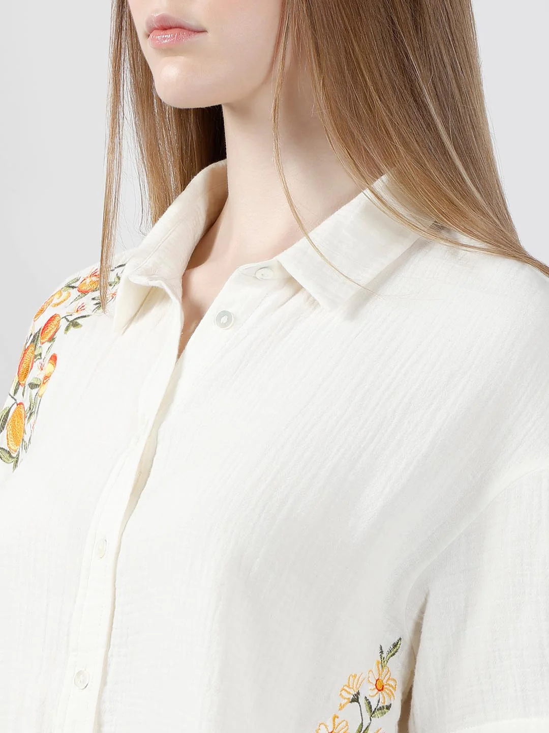 Vero Moda White Embroidered Print Shirt - Image 8