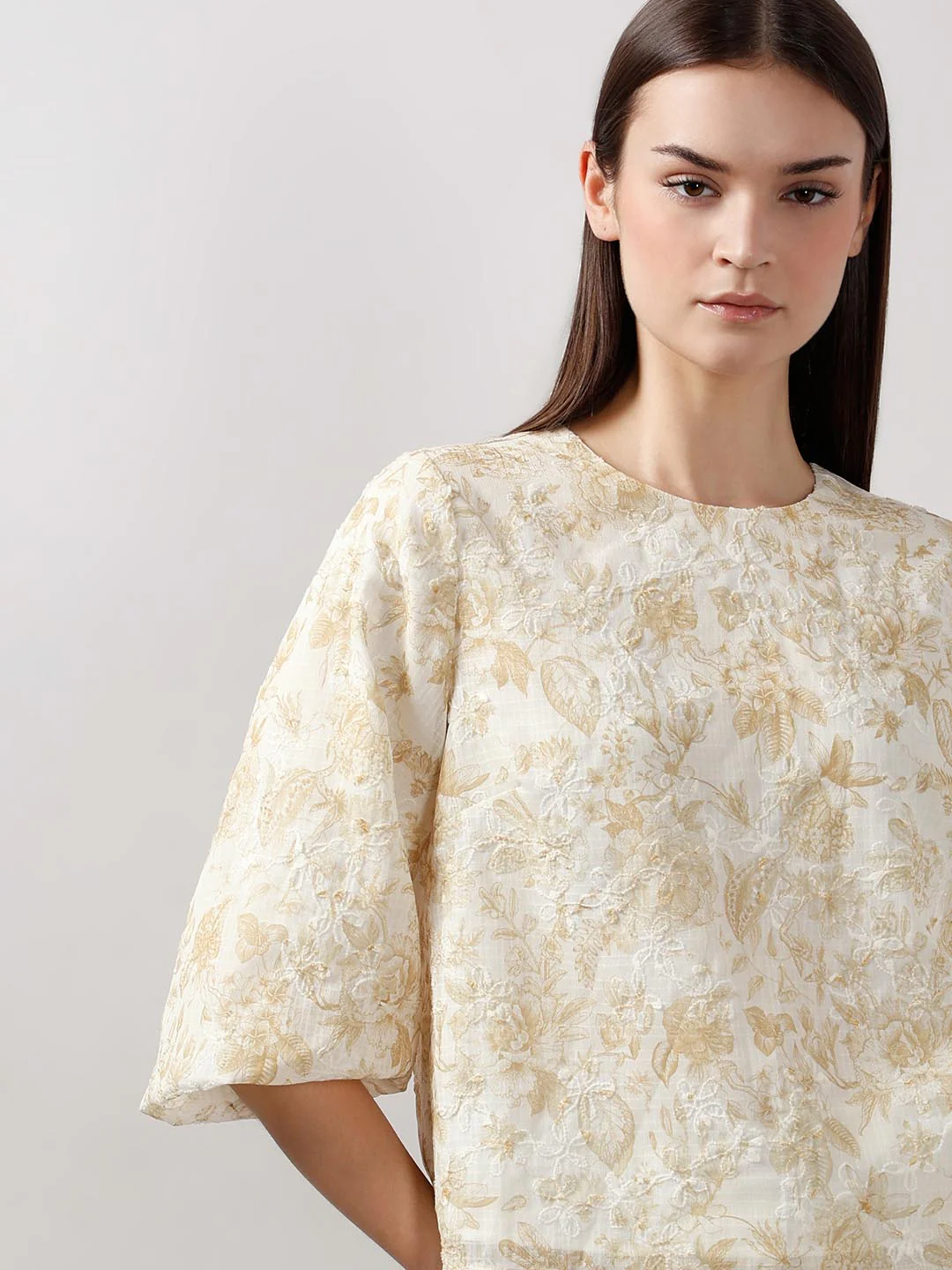 Vero Moda Ecru Jacquard Printed Top - Image 6