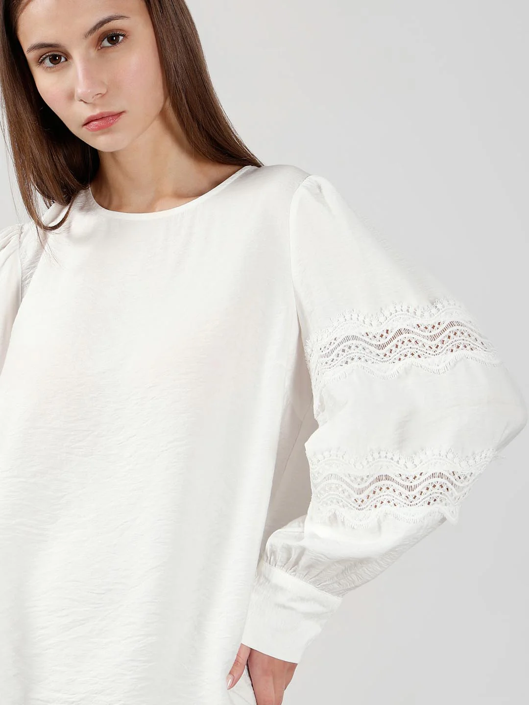 Vero Moda White Puff Sleeves Top - Image 6