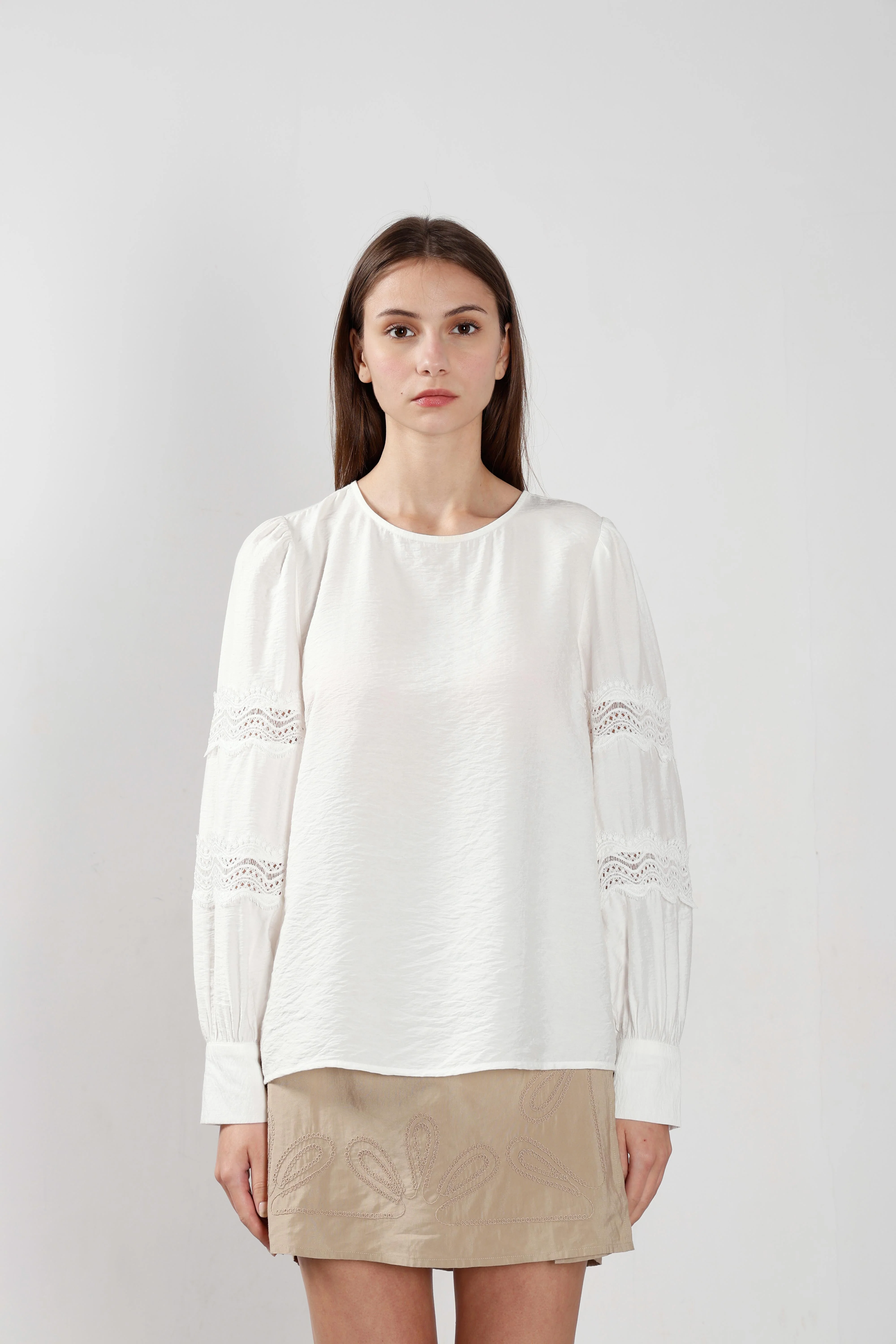 Vero Moda White Puff Sleeves Top - Image 9