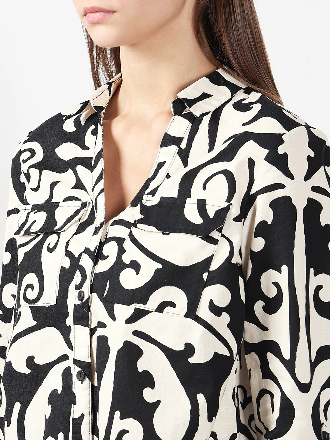 VERO MODA Black & White Printed Shirt - Image 8