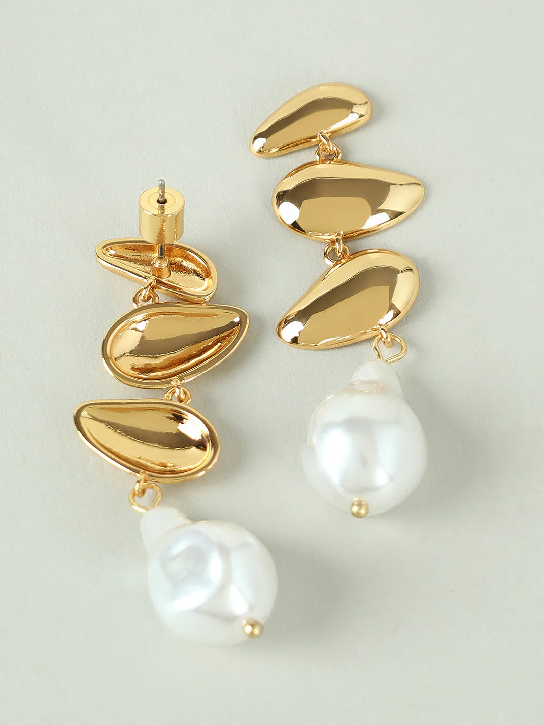 Golden Pearl Detail Earrings - Image 3
