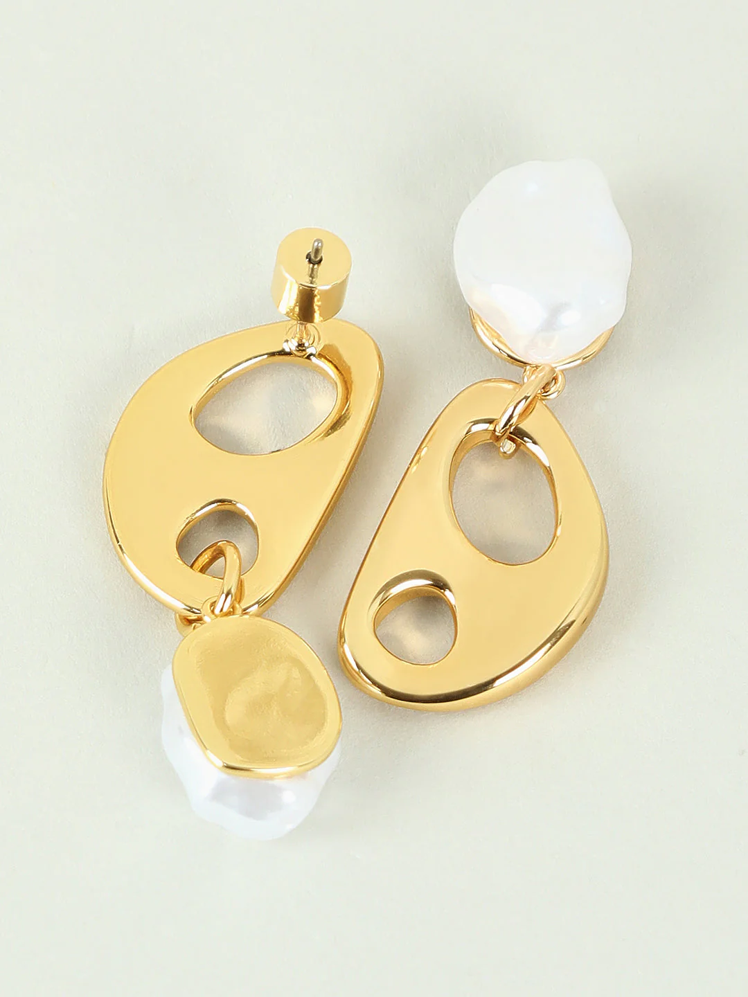 Golden Pearl Detail Earrings - Image 3