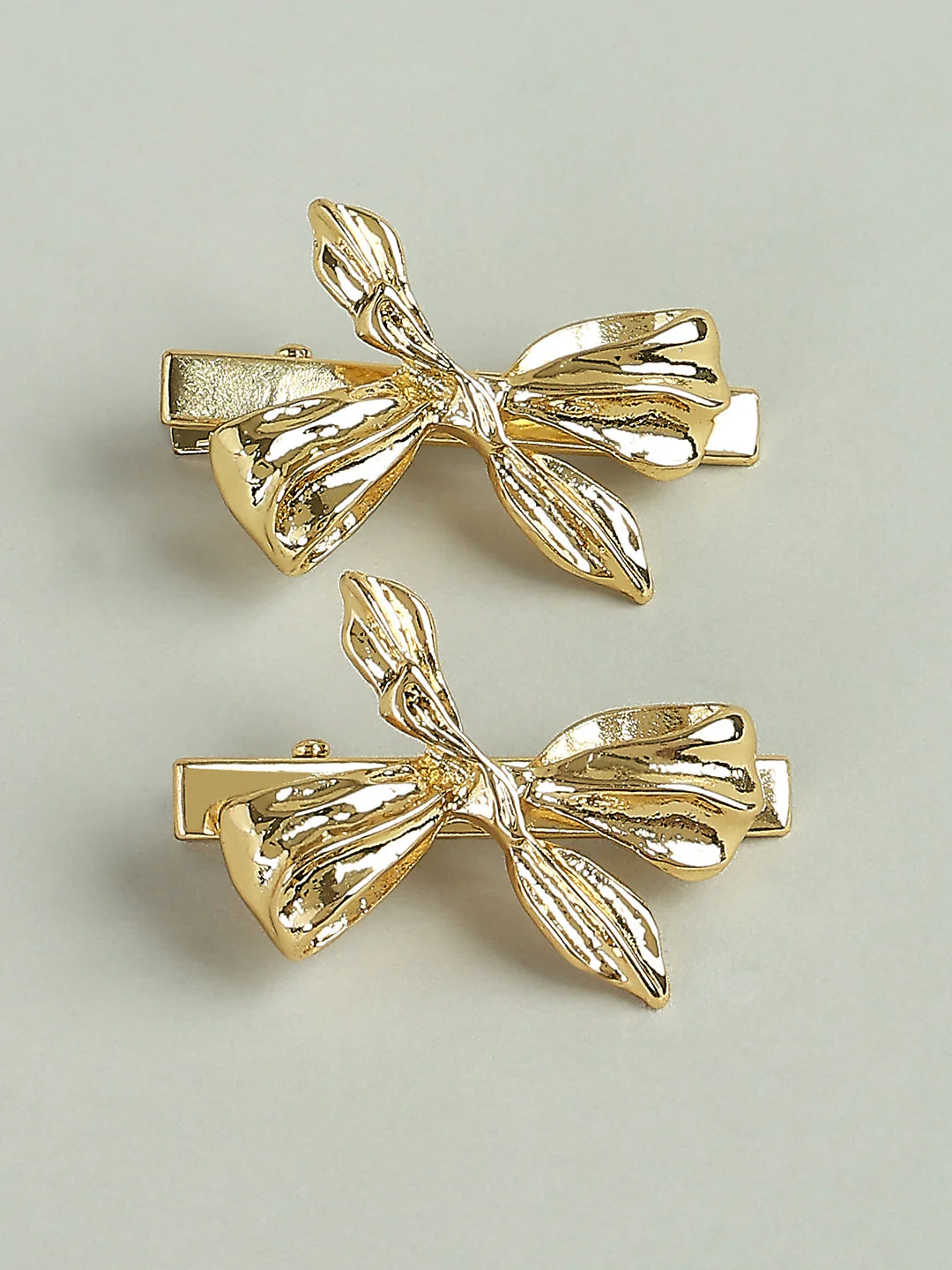 Golden Bow Shaped Hairclip - Image 2